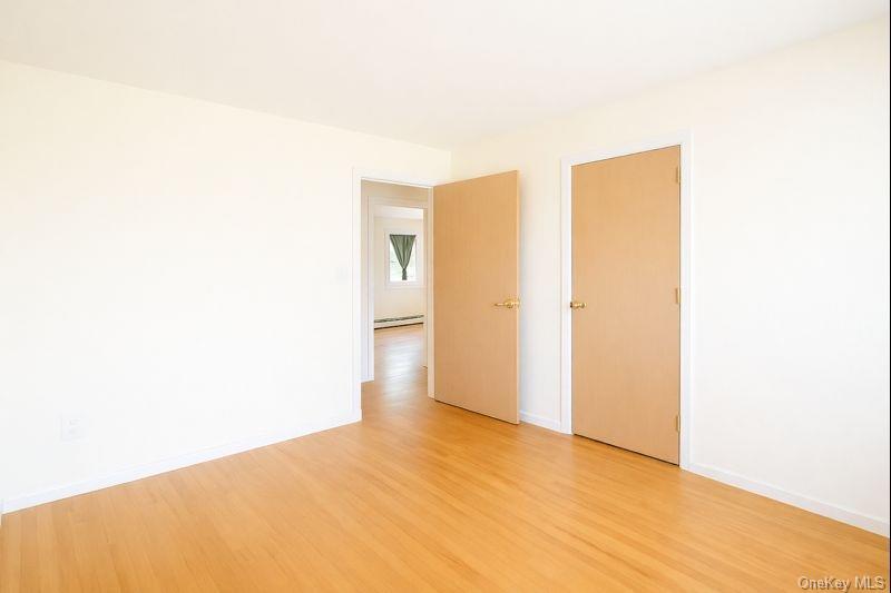 #5 photo, 9 Ivy Street, Farmingdale , NY 11735