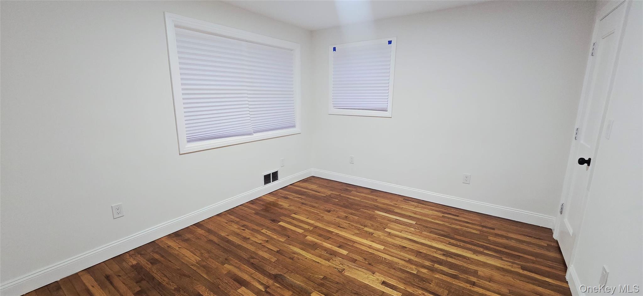 #12 photo, 33 Silverpine Drive, Amityville , NY 11701