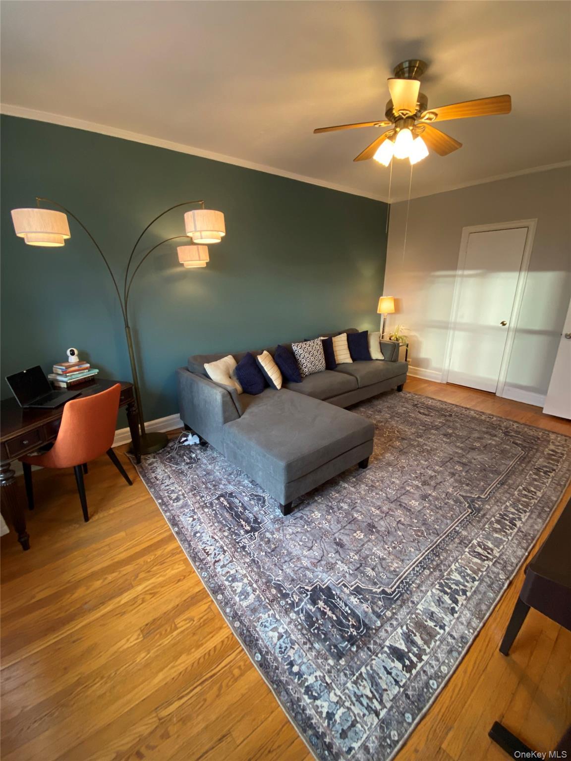 #11 photo, 141 Wyckoff Place, Woodmere , NY 11598