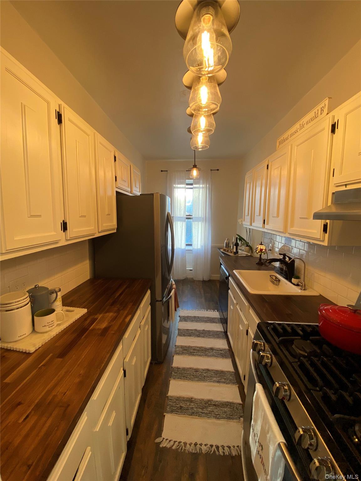 #16 photo, 141 Wyckoff Place, Woodmere , NY 11598