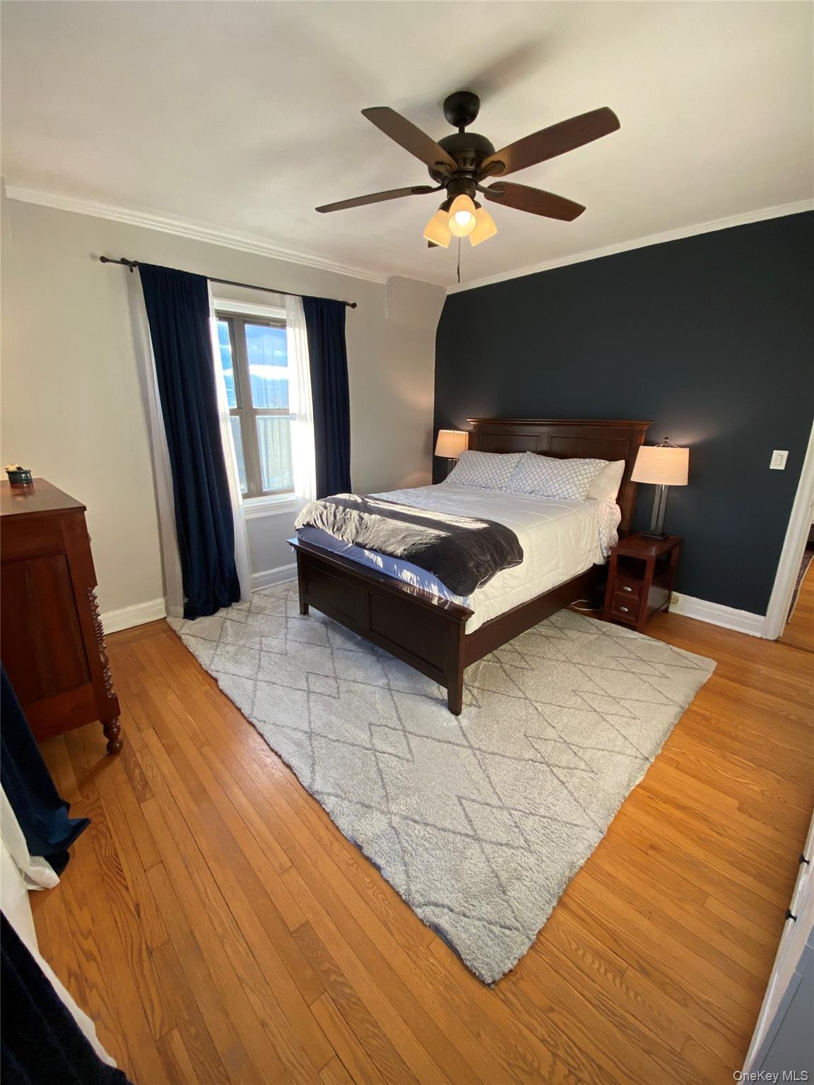 #20 photo, 141 Wyckoff Place, Woodmere , NY 11598