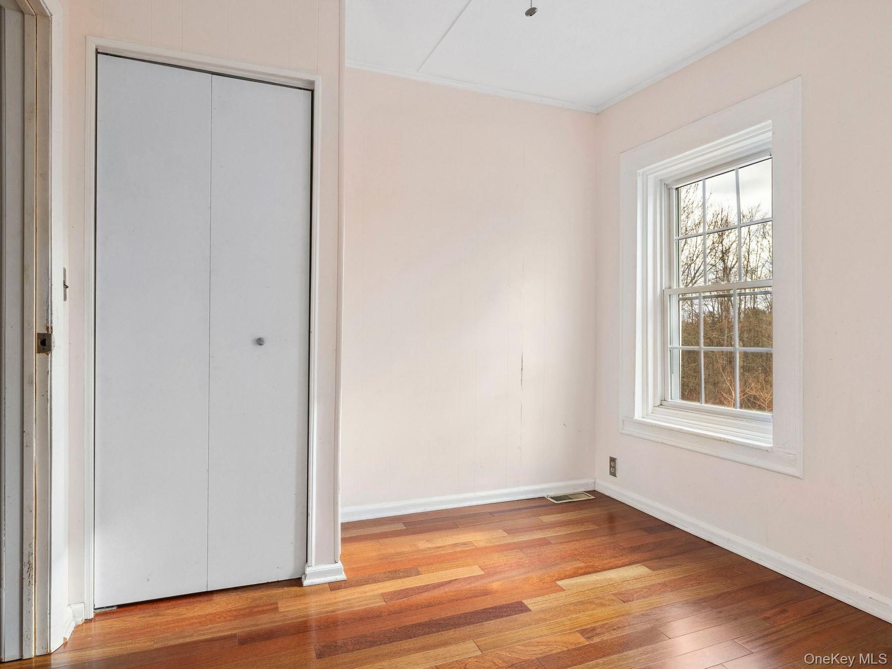 #16 photo, 27 Brick Row Street, Athens , NY 12015