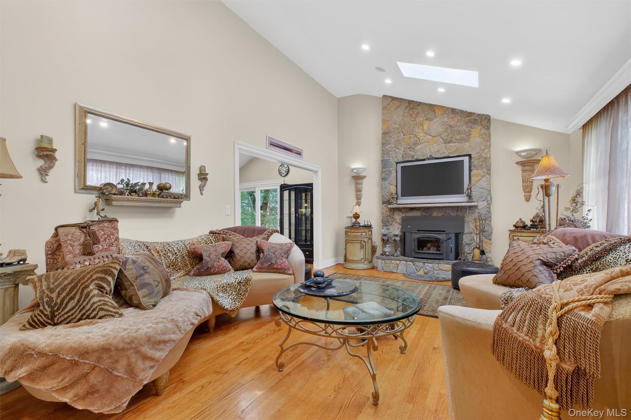 #6 photo, 2129 Route 301, Carmel , NY 10512