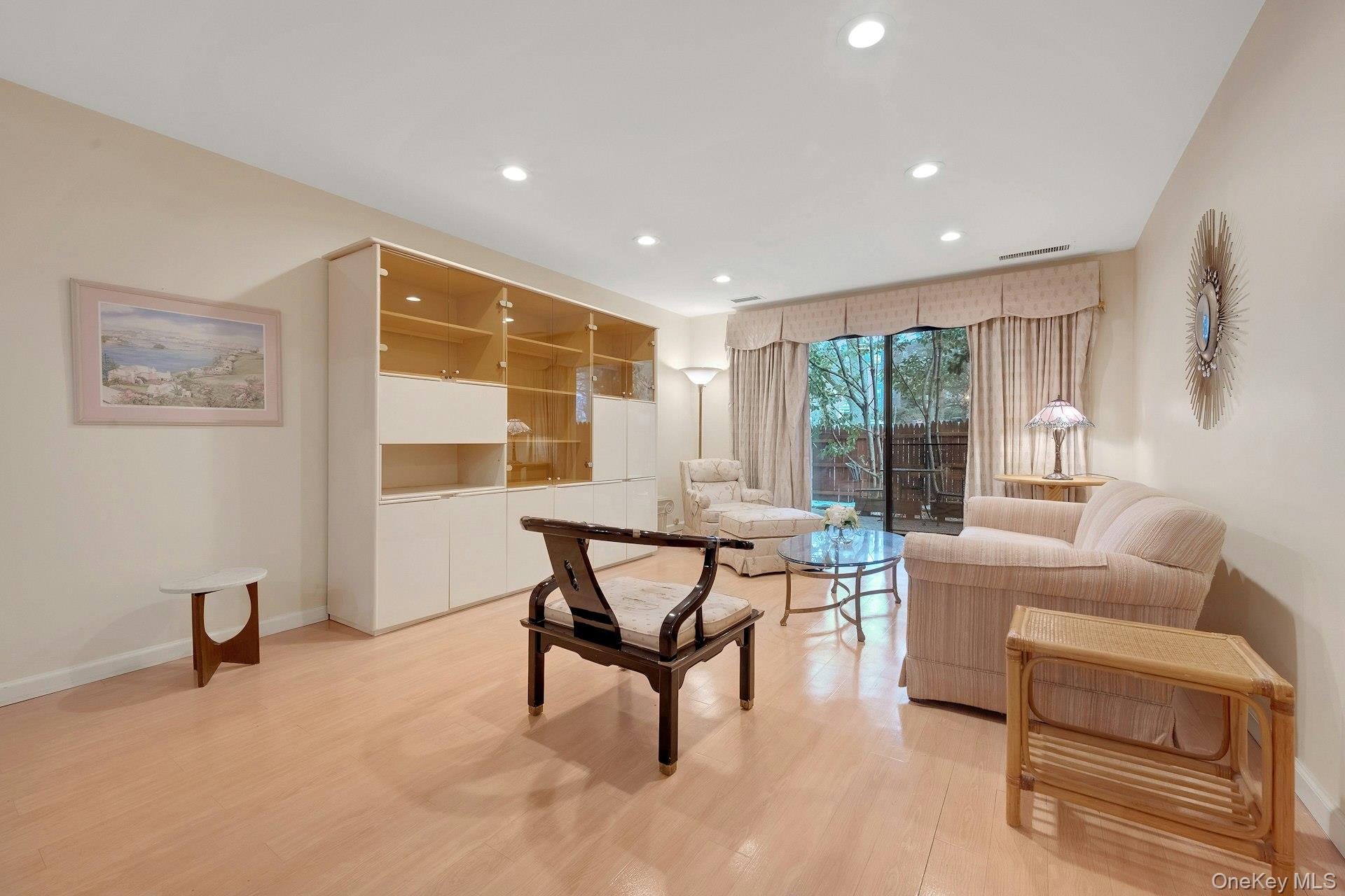 #4 photo, 16 Bronxville Glen Drive, ब्रोंक्स Bronxville , NY 10708