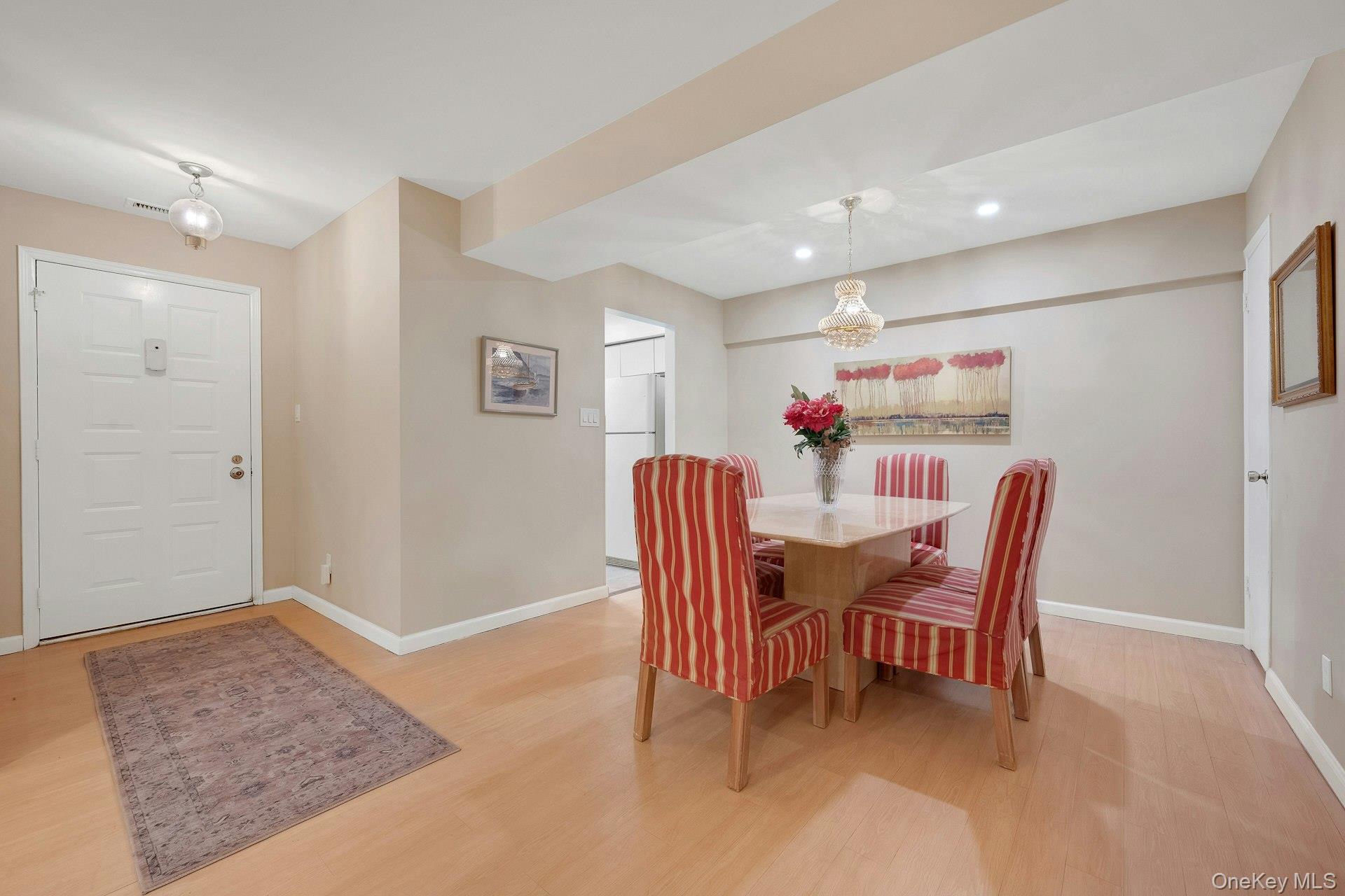 #7 photo, 16 Bronxville Glen Drive, ब्रोंक्स Bronxville , NY 10708