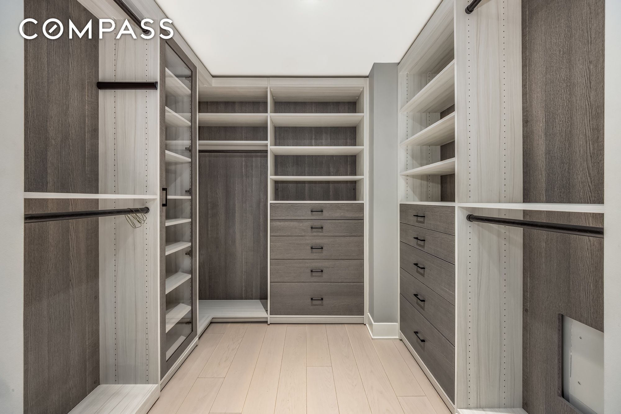 #11 photo, 55 W 17th Street, Flatiron , NY 10011