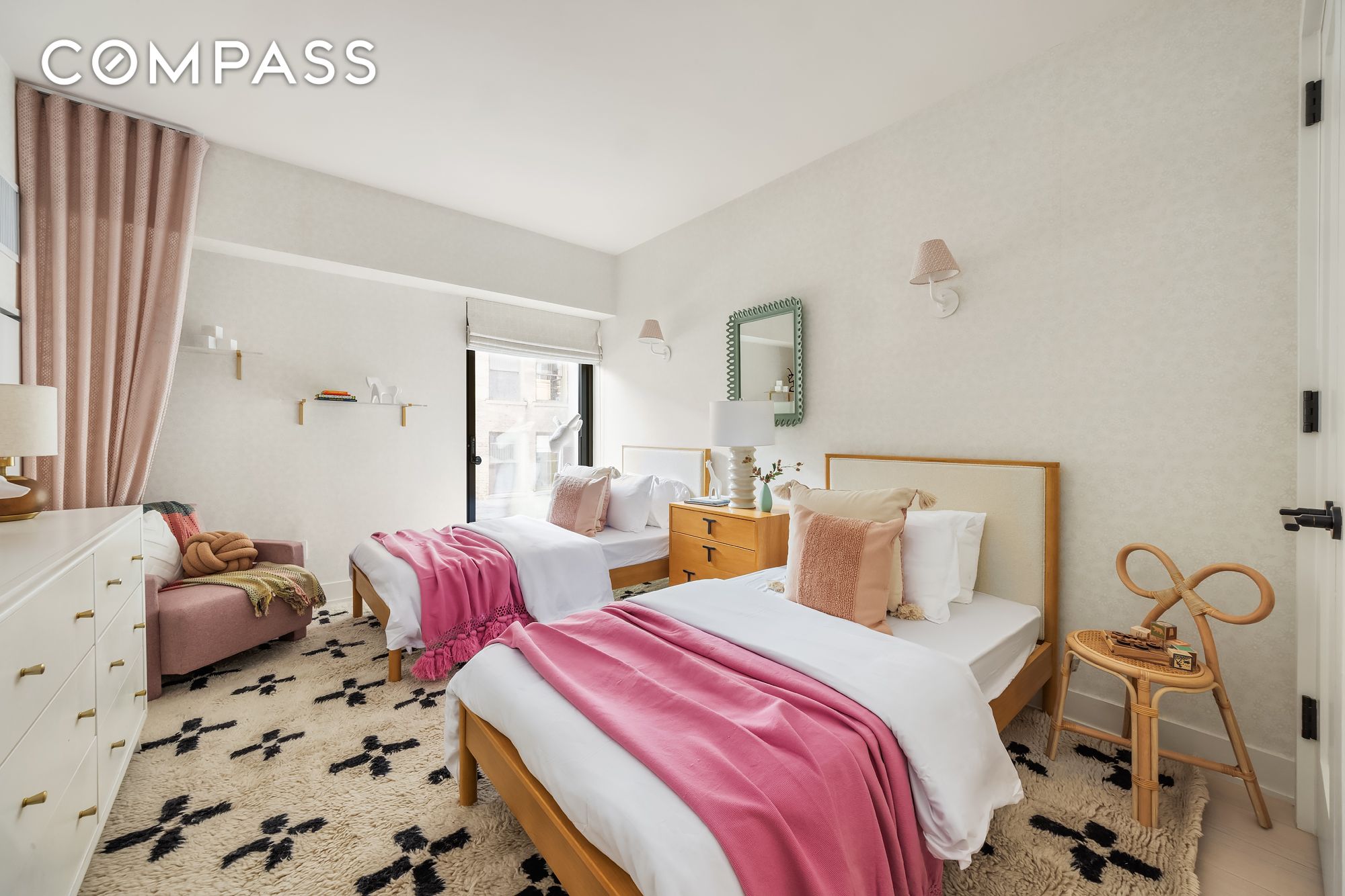 #14 photo, 55 W 17th Street, Flatiron , NY 10011