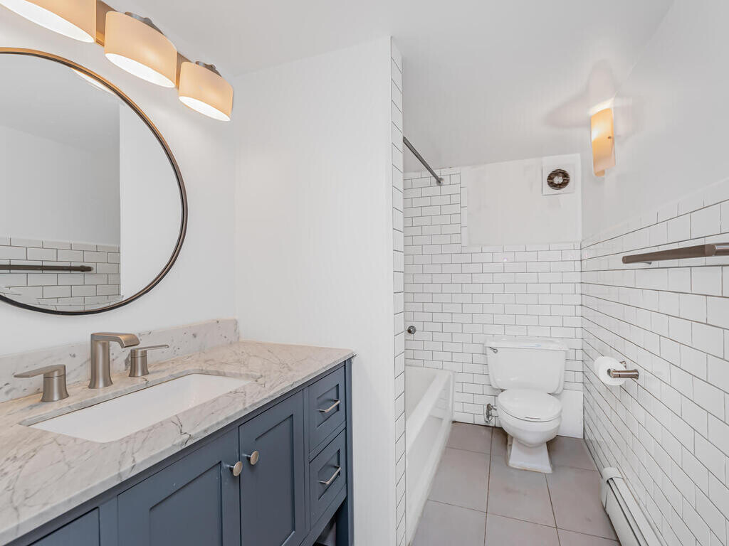 #4 photo, 305 E 108TH Street, East Harlem , NY 10029