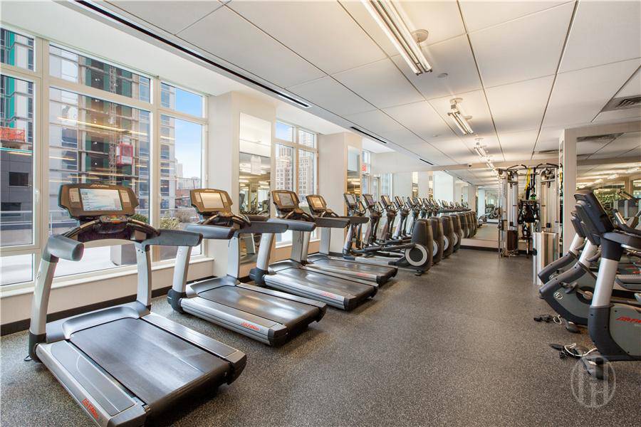 #12 photo, 247 W 46th Street, midtown , NY 10036