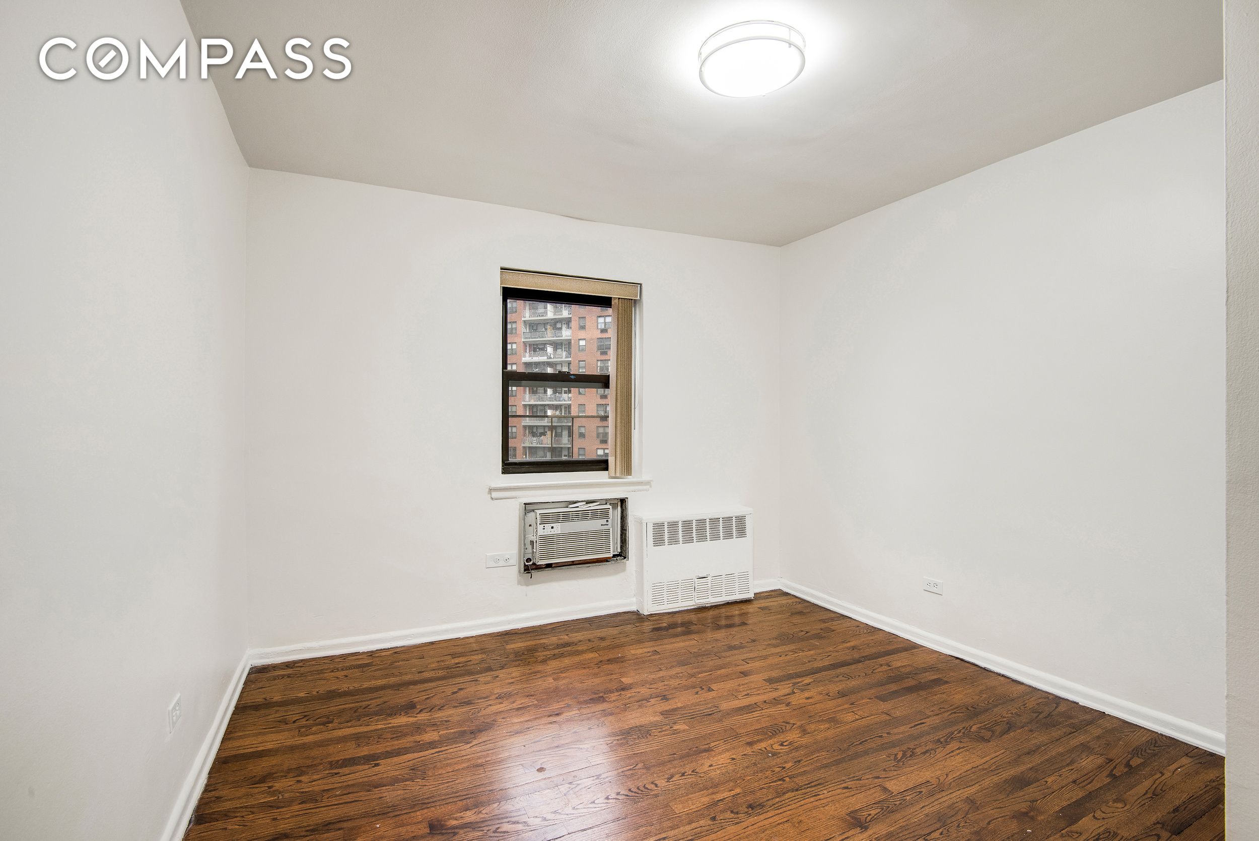 #7 photo, 57-10 Junction Boulevard, Elmhurst , NY 11373