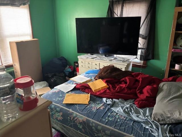 #3 photo, 364 Hamilton Avenue, Riverhead , NY 11901