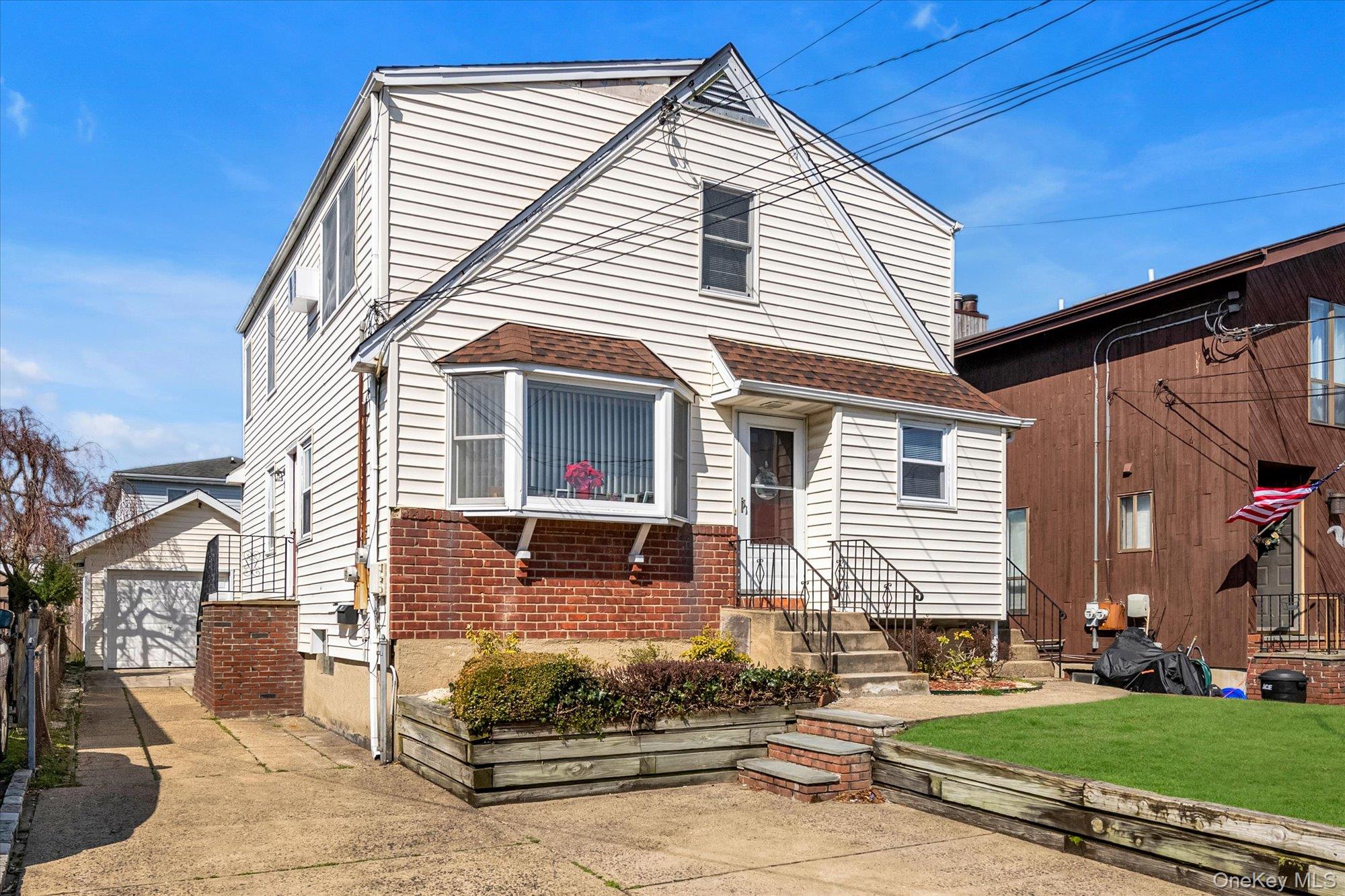 #1 photo, 9 Graywood Road, Port Washington , NY 11050