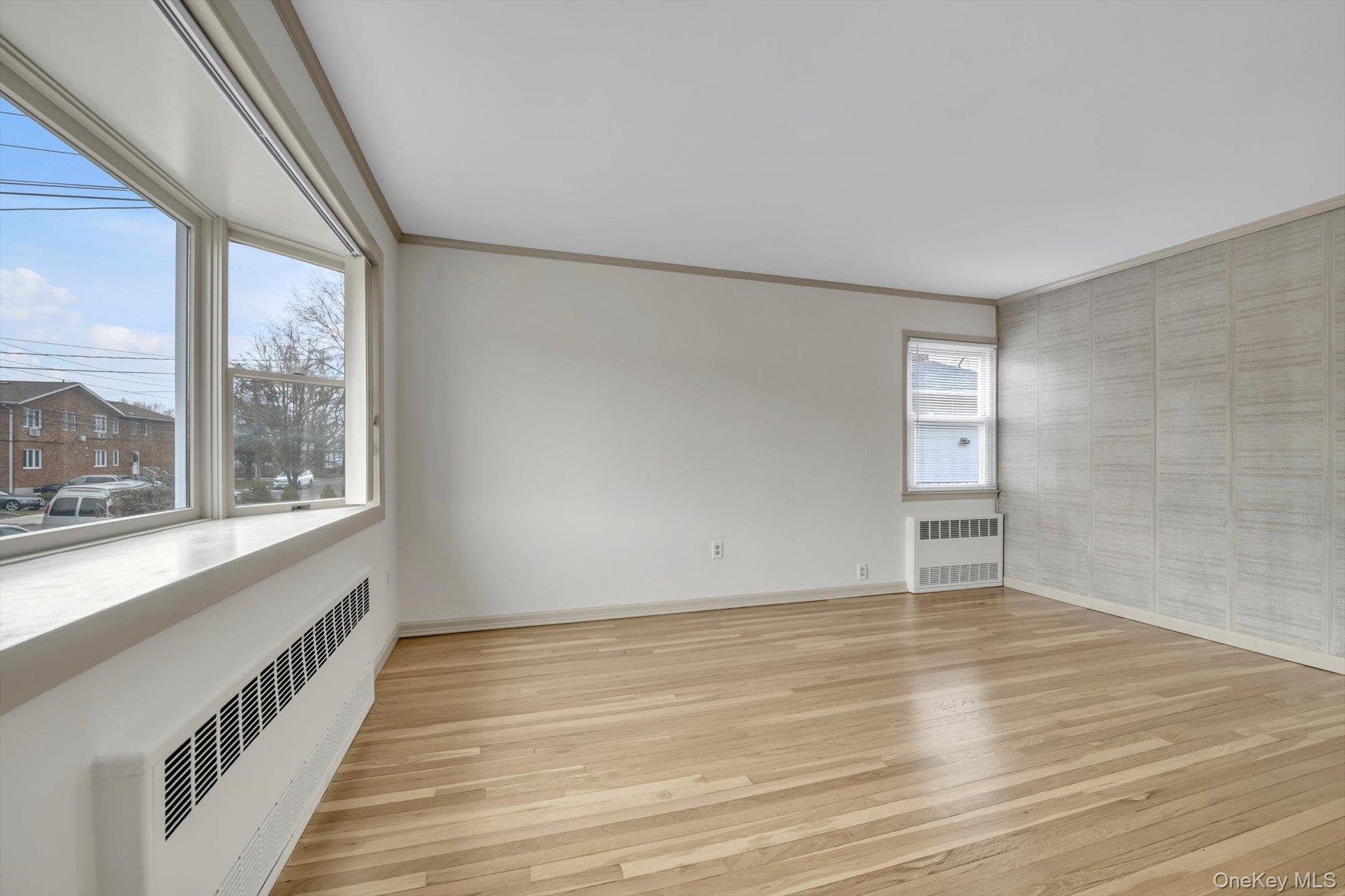 #3 photo, 9 Graywood Road, Port Washington , NY 11050