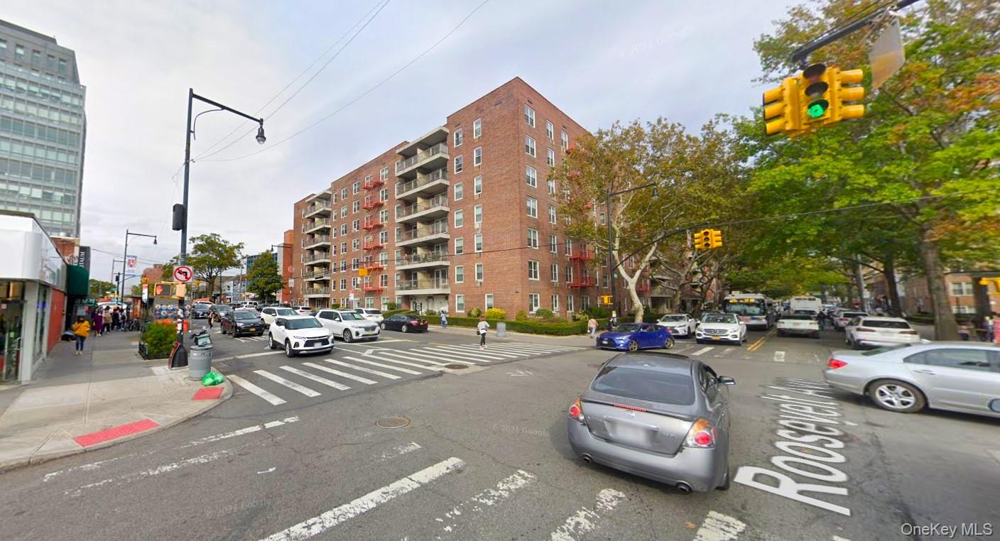 #11 photo, 142-05 Roosevelt Avenue, Flushing , NY 11354