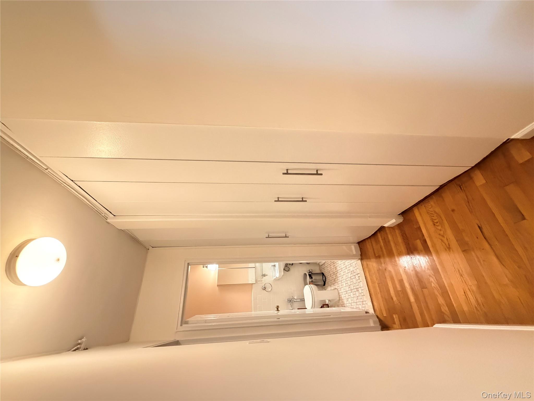 #7 photo, 142-05 Roosevelt Avenue, Flushing , NY 11354