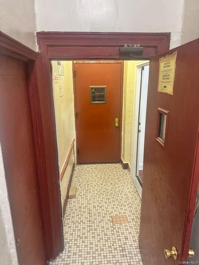 #9 photo, 675  New Jersey Ave, Бруклин ‖ Brooklyn , NY 11207