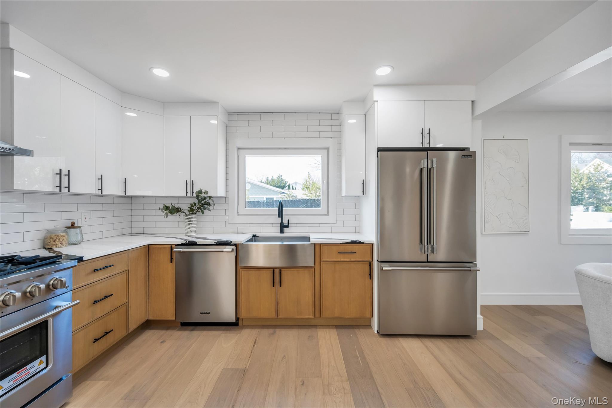 #8 photo, 118 Ryder Avenue, Dix Hills , NY 11746