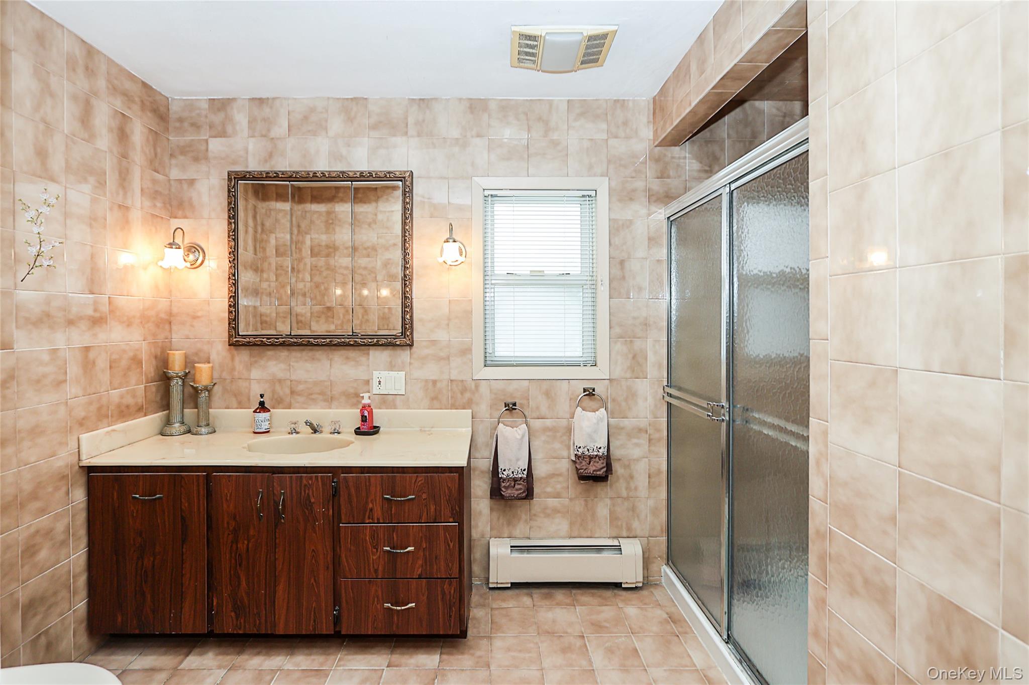 #16 photo, 1817 Gardenia Avenue, North Merrick , NY 11566