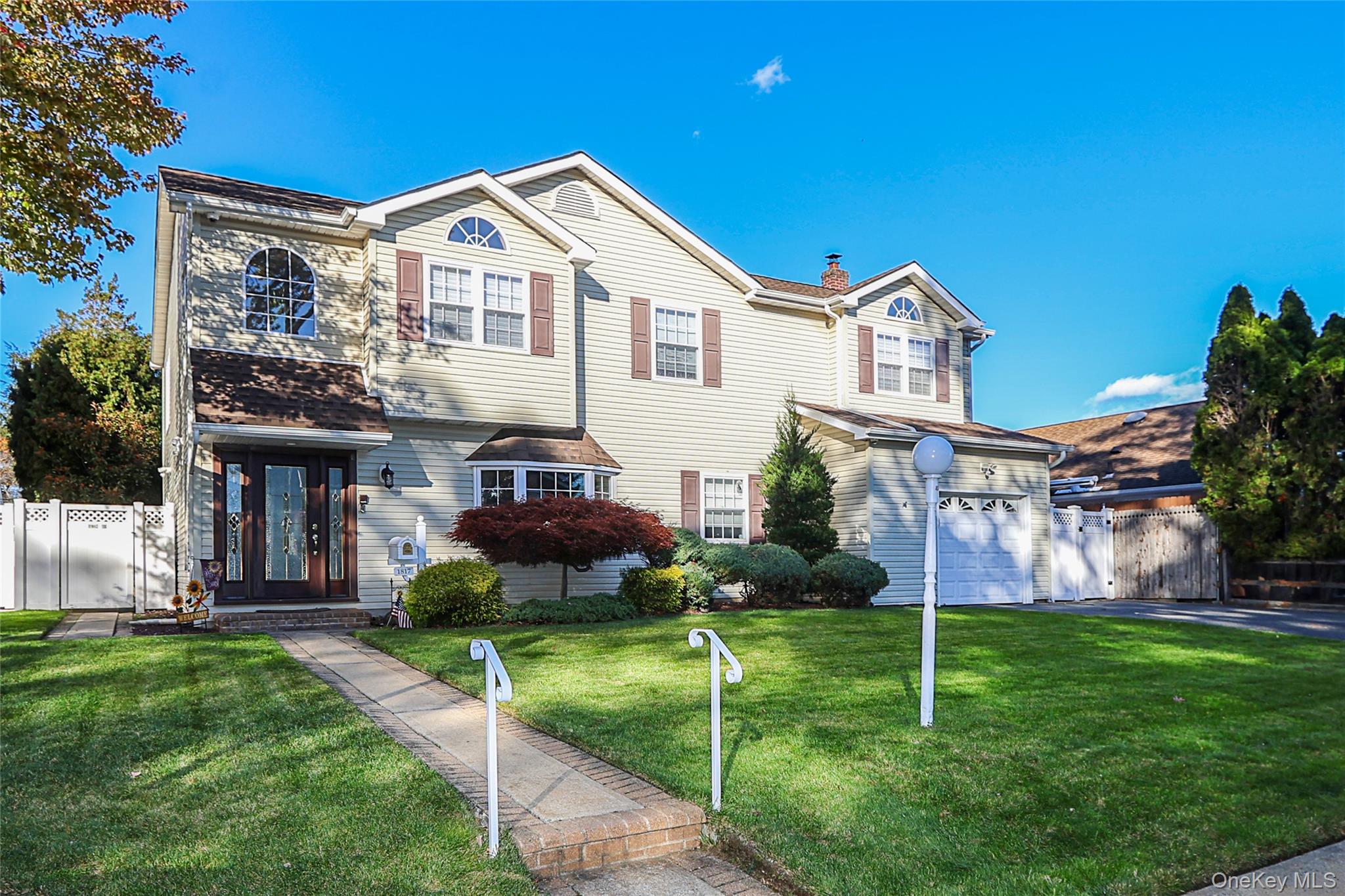 #3 photo, 1817 Gardenia Avenue, North Merrick , NY 11566