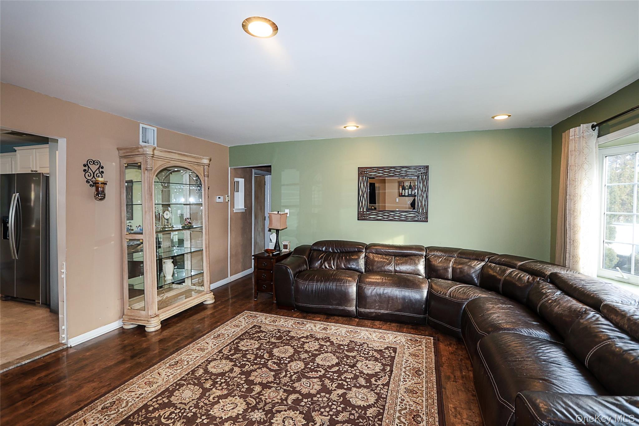 #5 photo, 1817 Gardenia Avenue, North Merrick , NY 11566