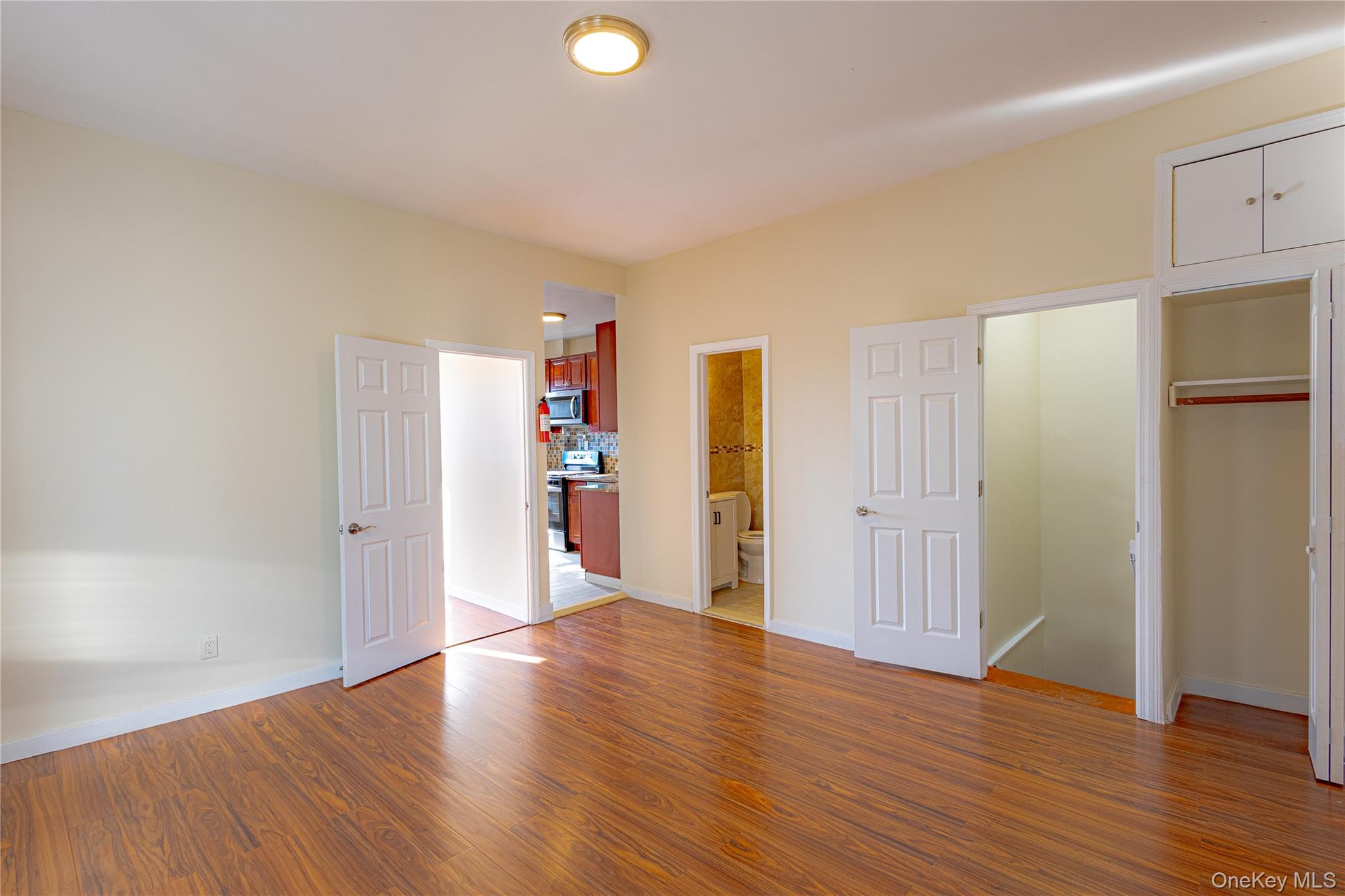 #19 photo, 132-16 Hillside Avenue, कुईंस Richmond Hill , NY 11418