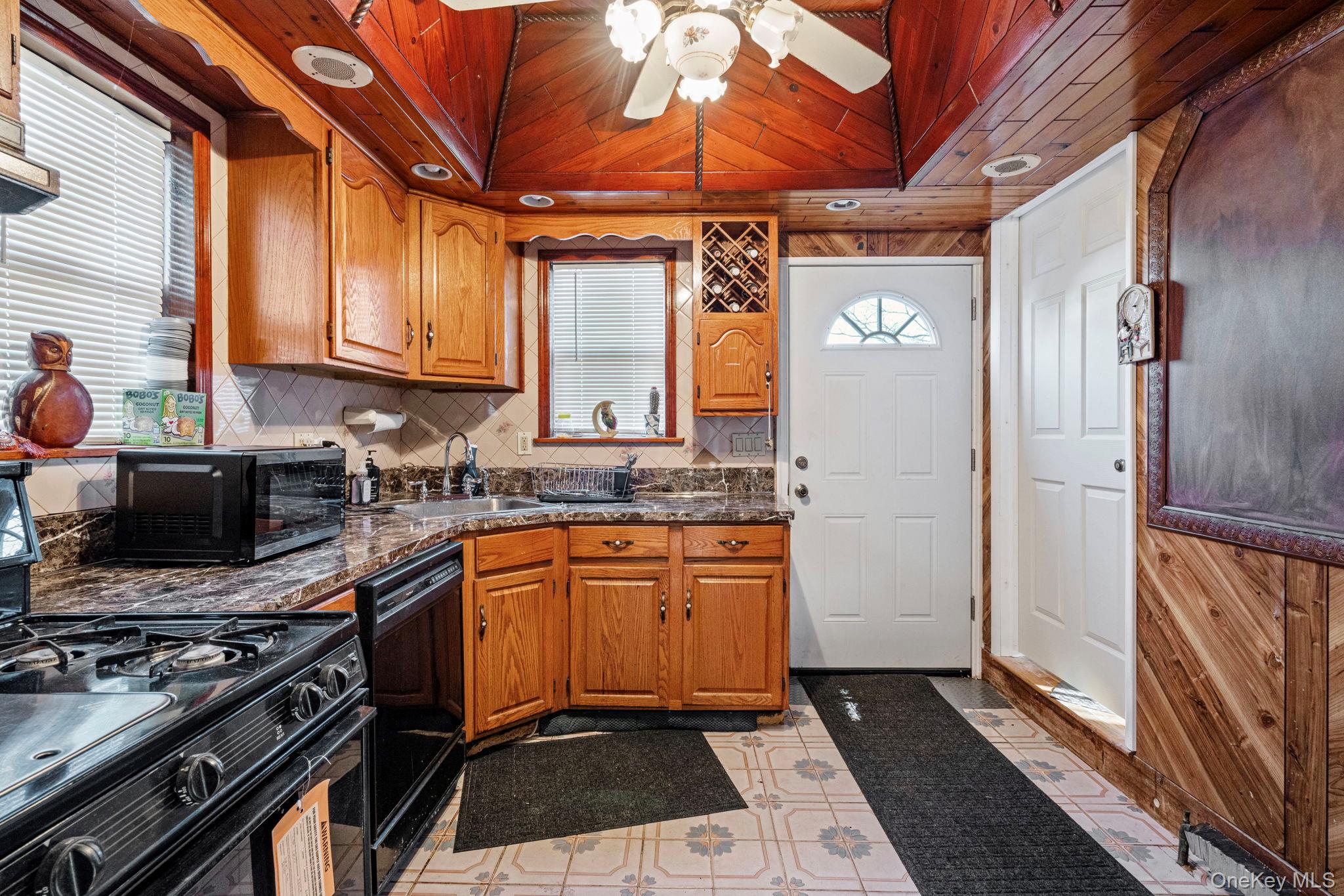 #12 photo, 79 Centerwood Street, West Babylon , NY 11704