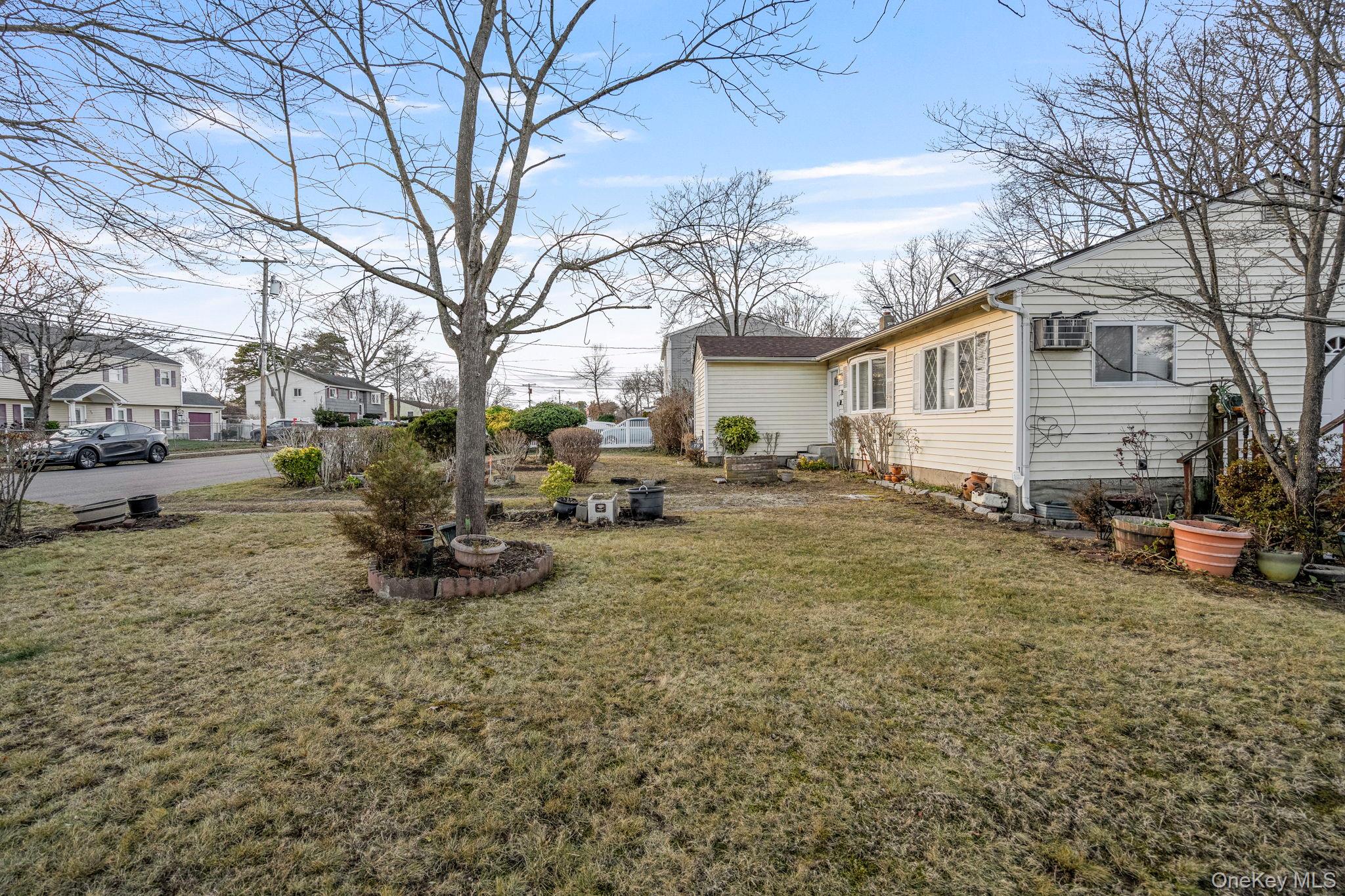 #4 photo, 79 Centerwood Street, West Babylon , NY 11704