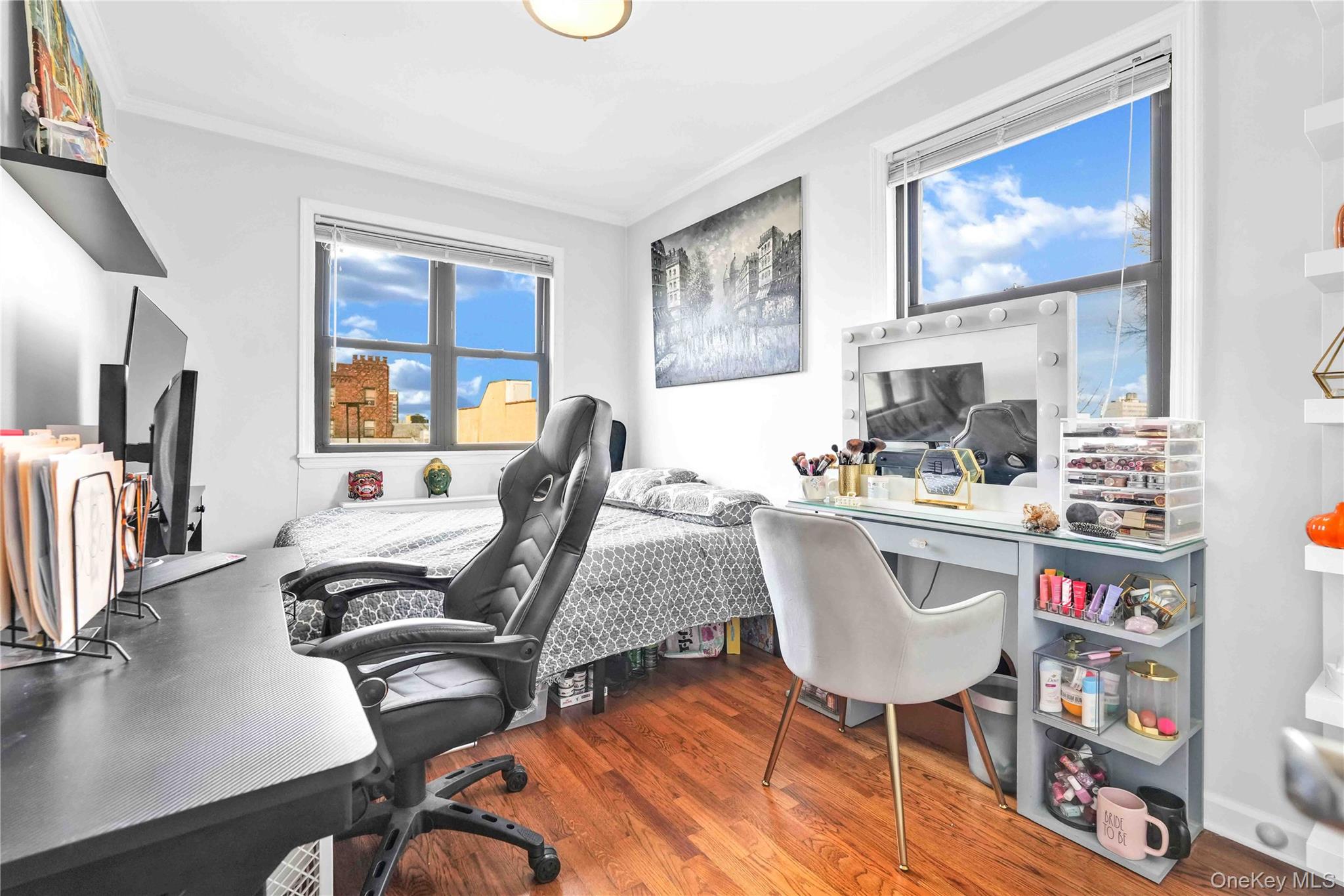 #13 photo, 2540A 36th Street, קווינס Astoria , NY 11103