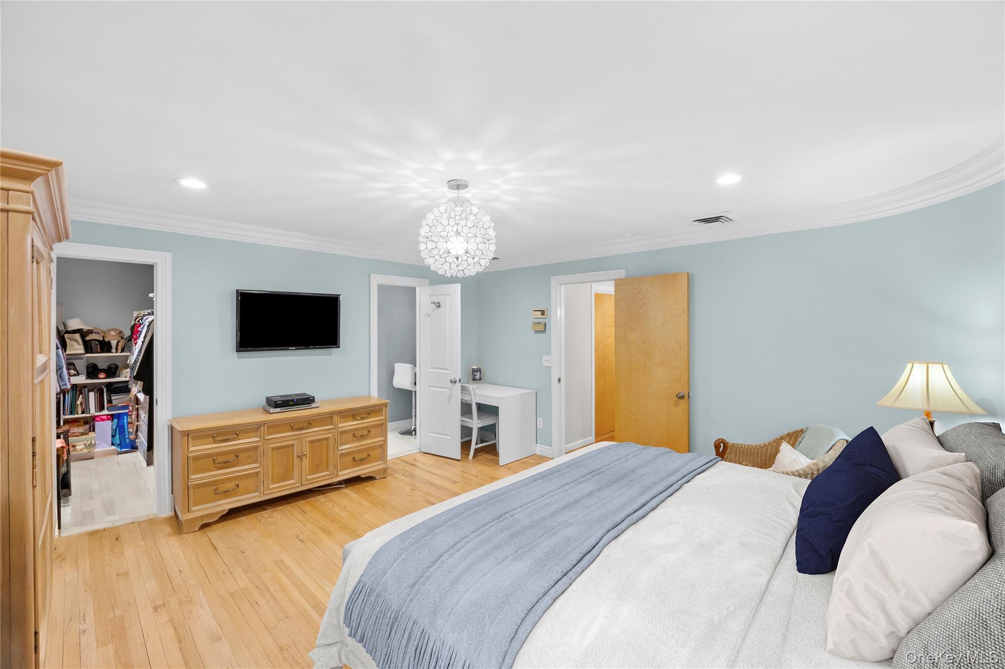 #20 photo, 2686 Frances Street, Bellmore , NY 11710