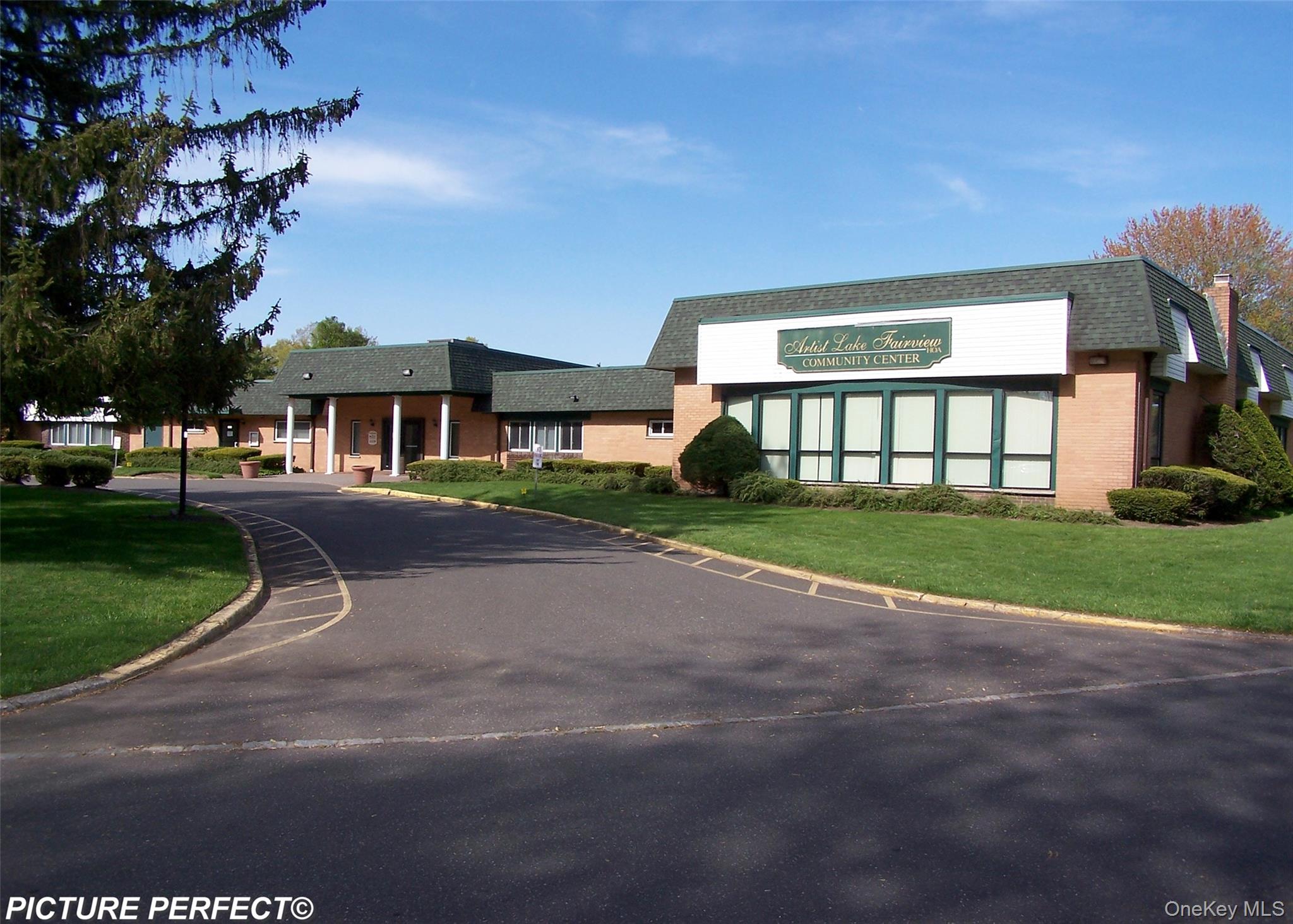 #5 photo, 89 Artist Lake Drive, Middle Island , NY 11953