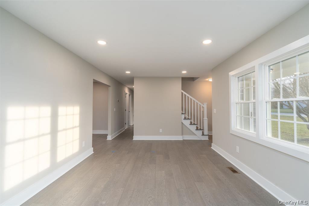 #5 photo, 970 Village Lane, Mattituck , NY 11952