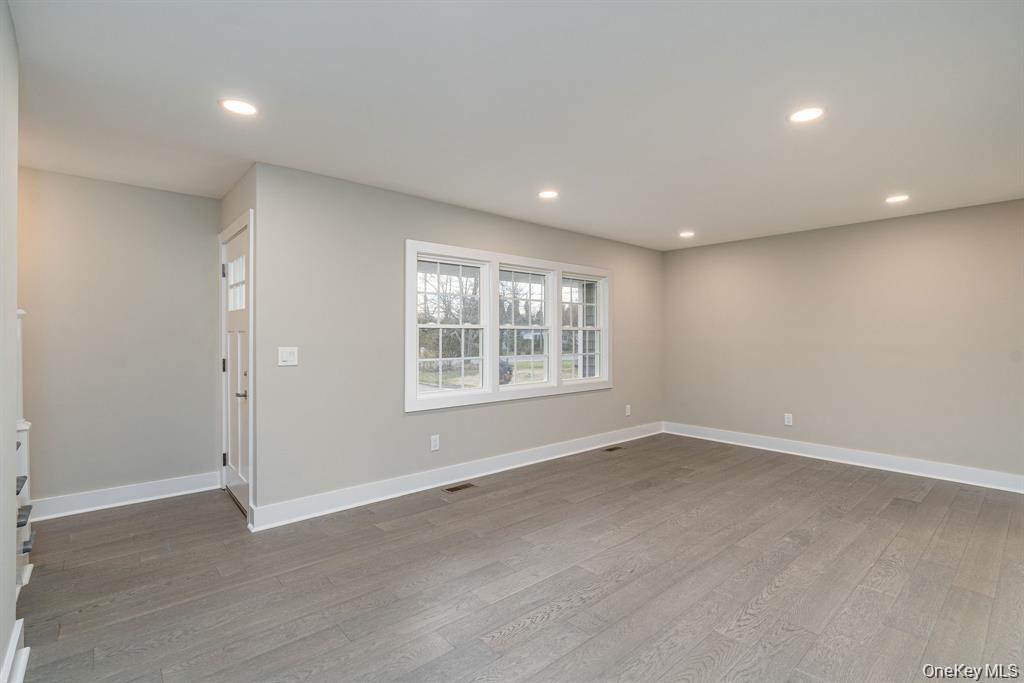 #6 photo, 970 Village Lane, Mattituck , NY 11952