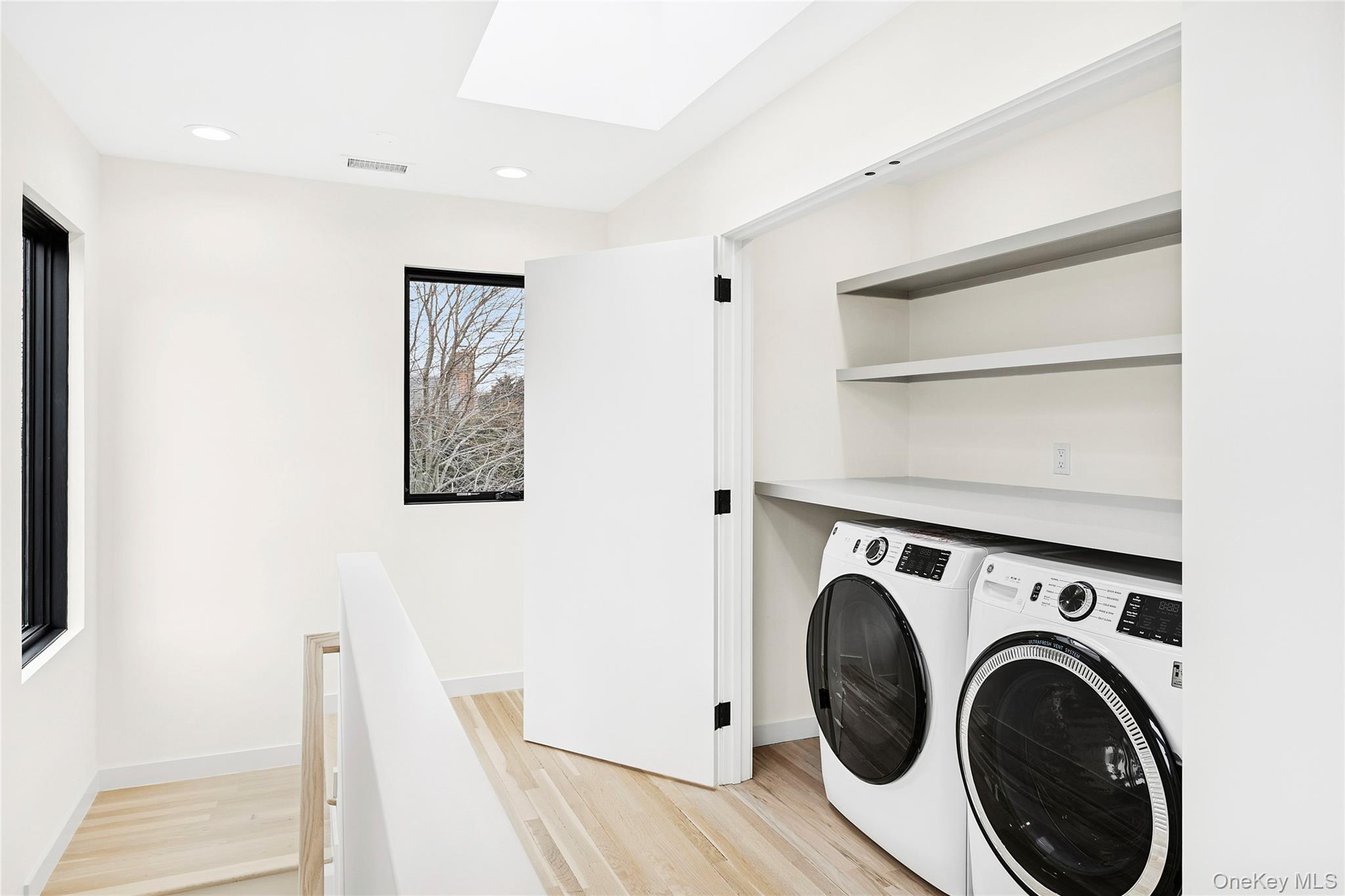 #12 photo, 3 Shore Lane, Westhampton , NY 11977