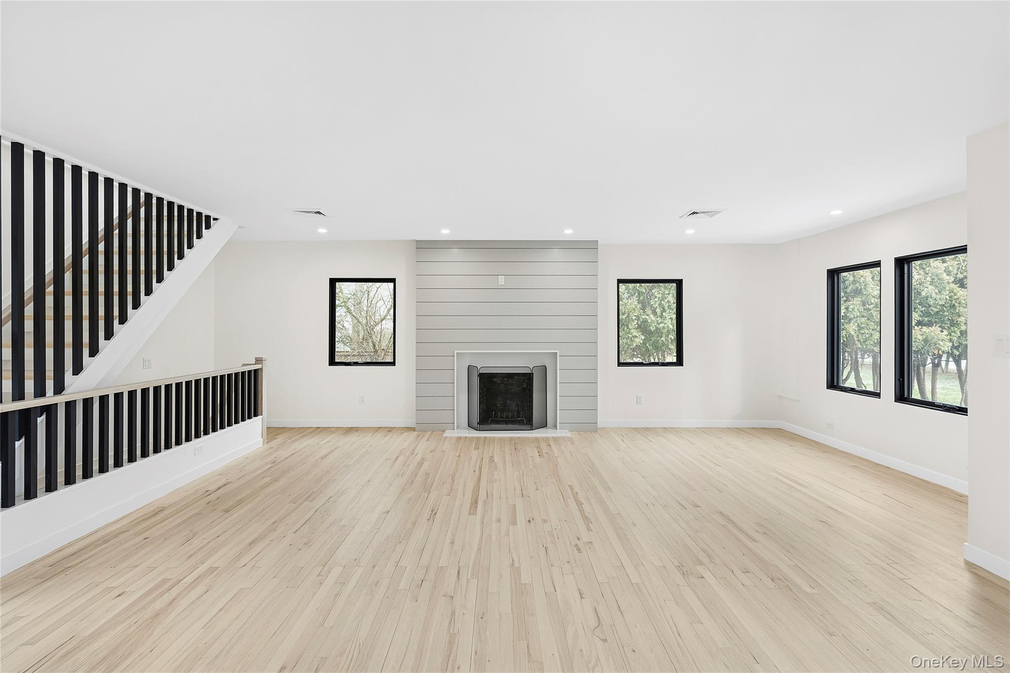 #4 photo, 3 Shore Lane, Westhampton , NY 11977