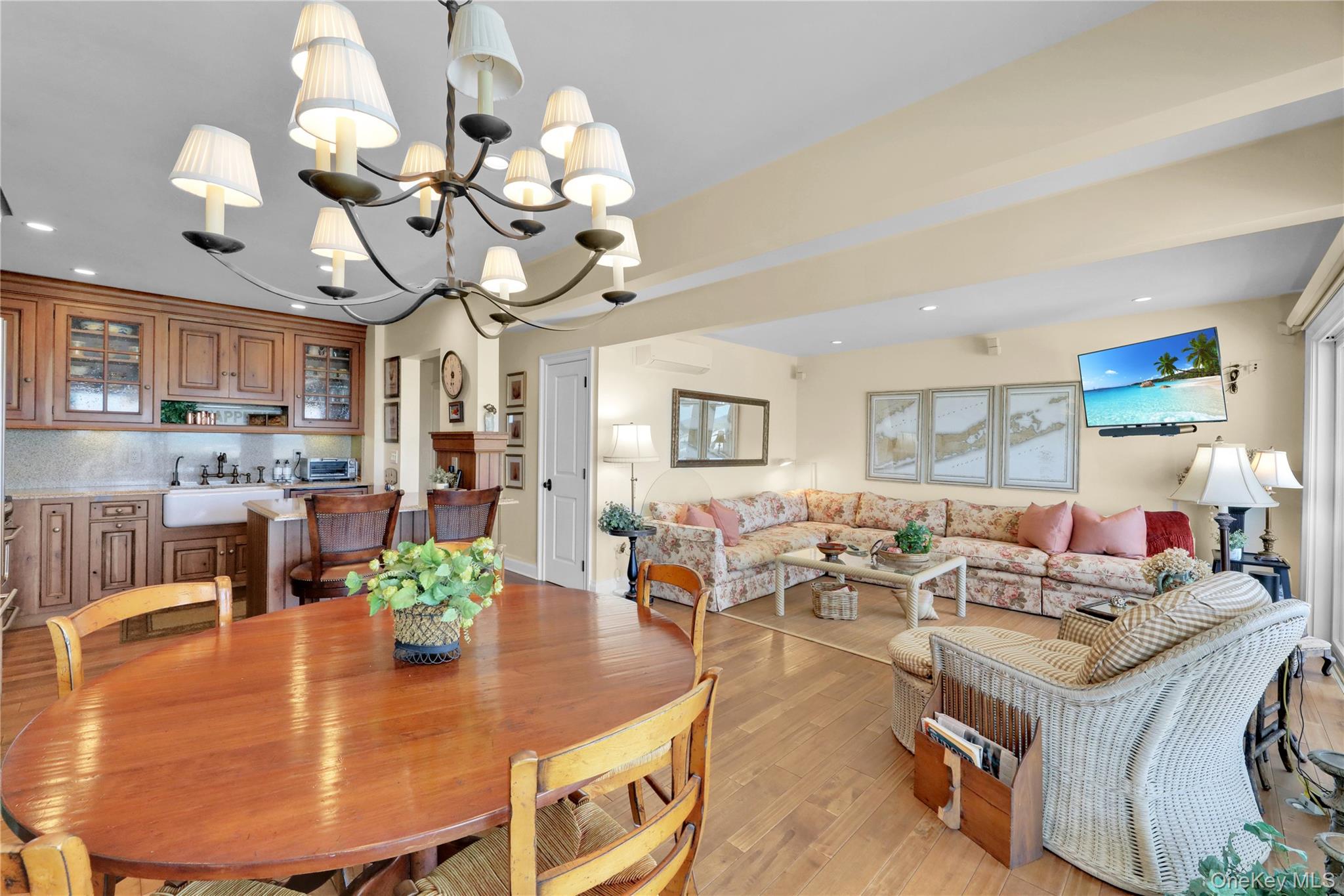 #8 photo, 279 Dune Road, Westhampton Beach , NY 11978