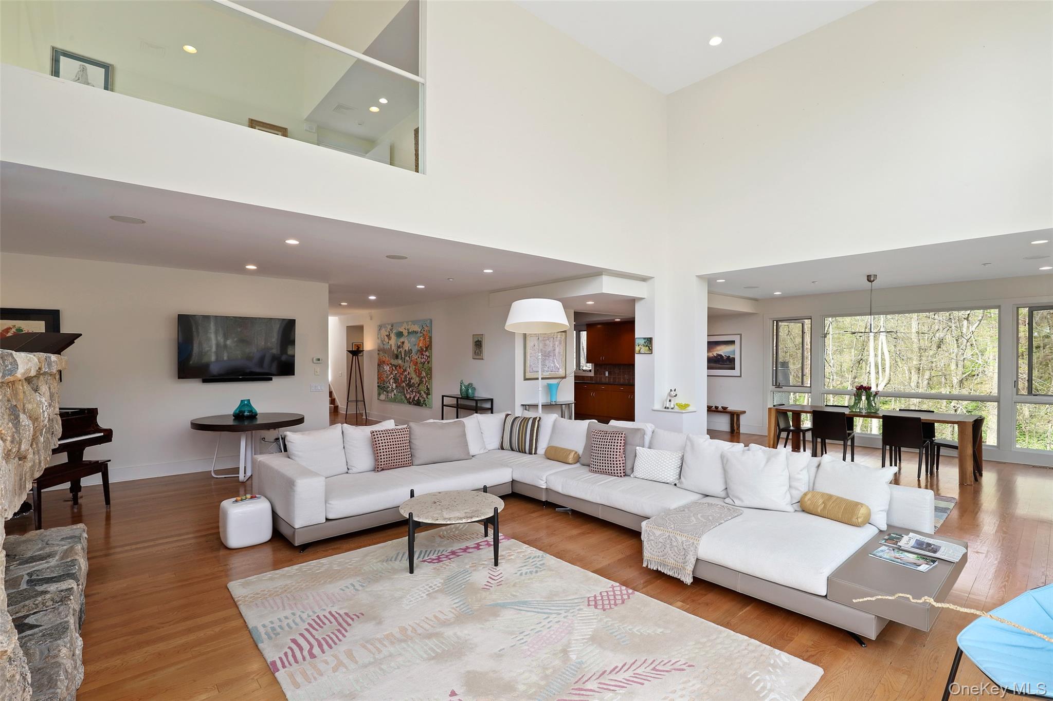 #11 photo, 17 Fox Run Road, Pound Ridge , NY 10576