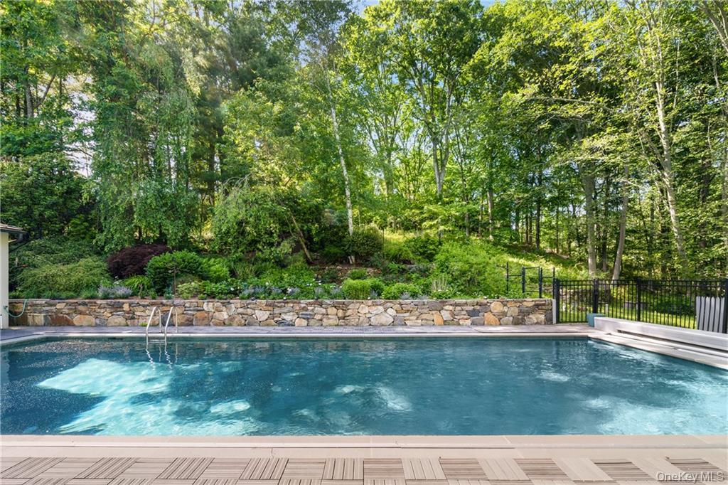 #3 photo, 17 Fox Run Road, Pound Ridge , NY 10576