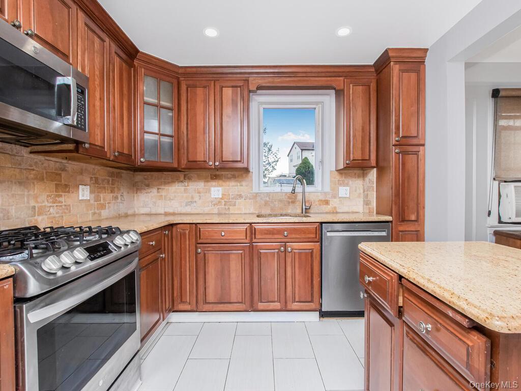 #7 photo, 84 Page Avenue, Yonkers , NY 10704