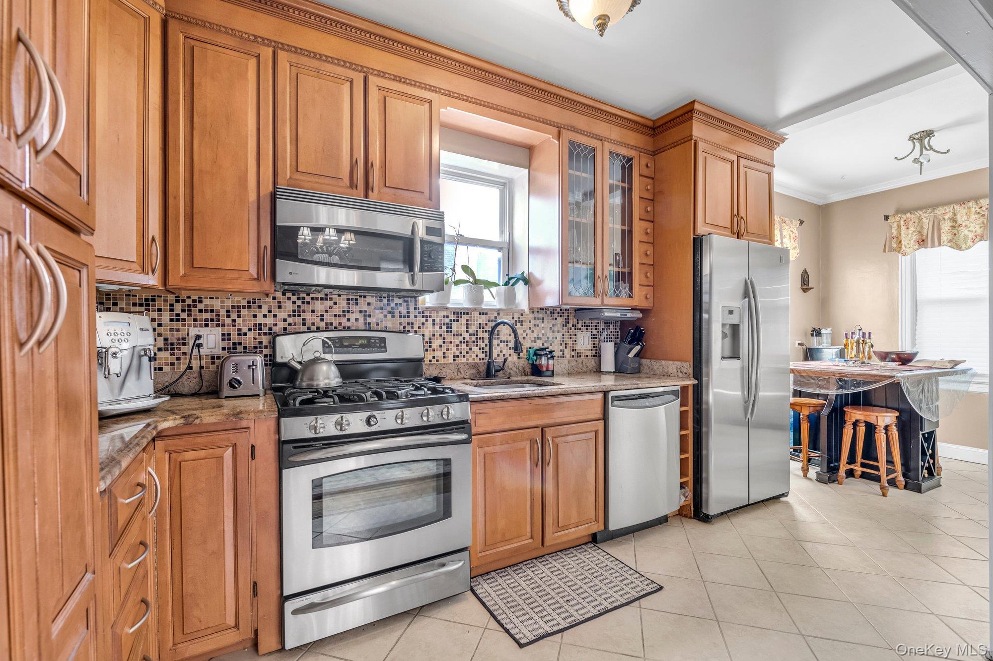 #15 photo, 2445 Yates Avenue, Bronx , NY 10469