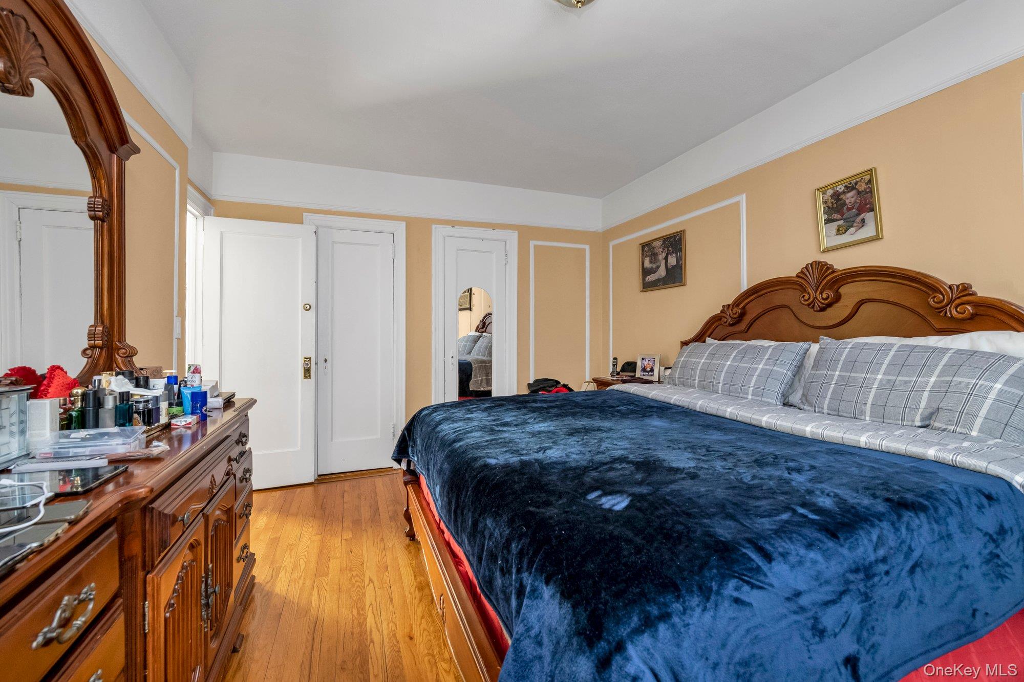 #6 photo, 2445 Yates Avenue, Bronx , NY 10469