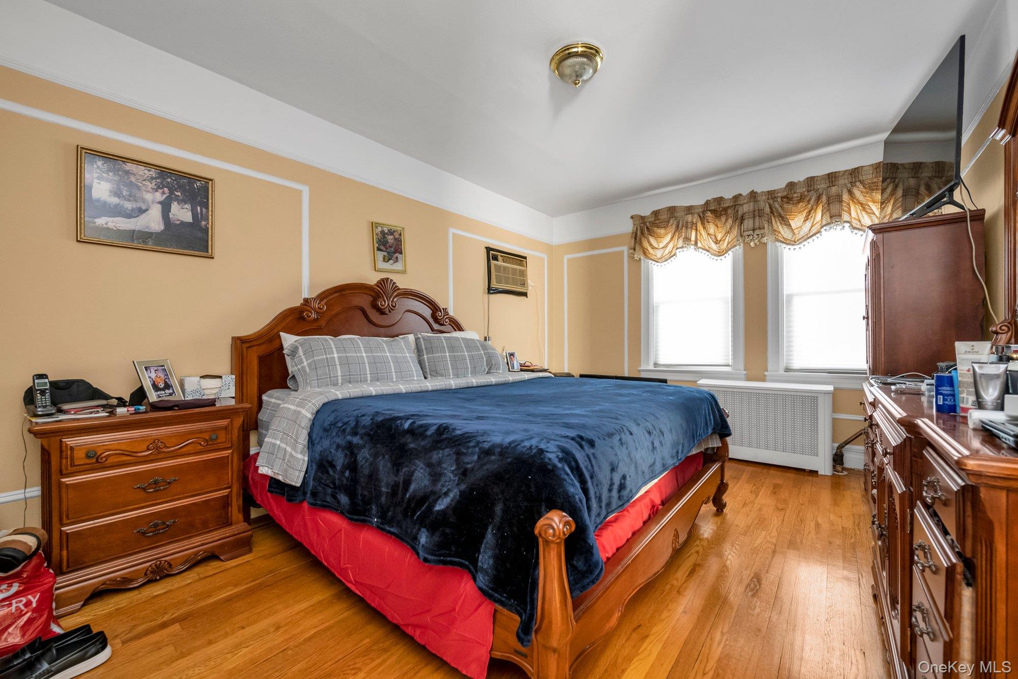 #9 photo, 2445 Yates Avenue, Bronx , NY 10469