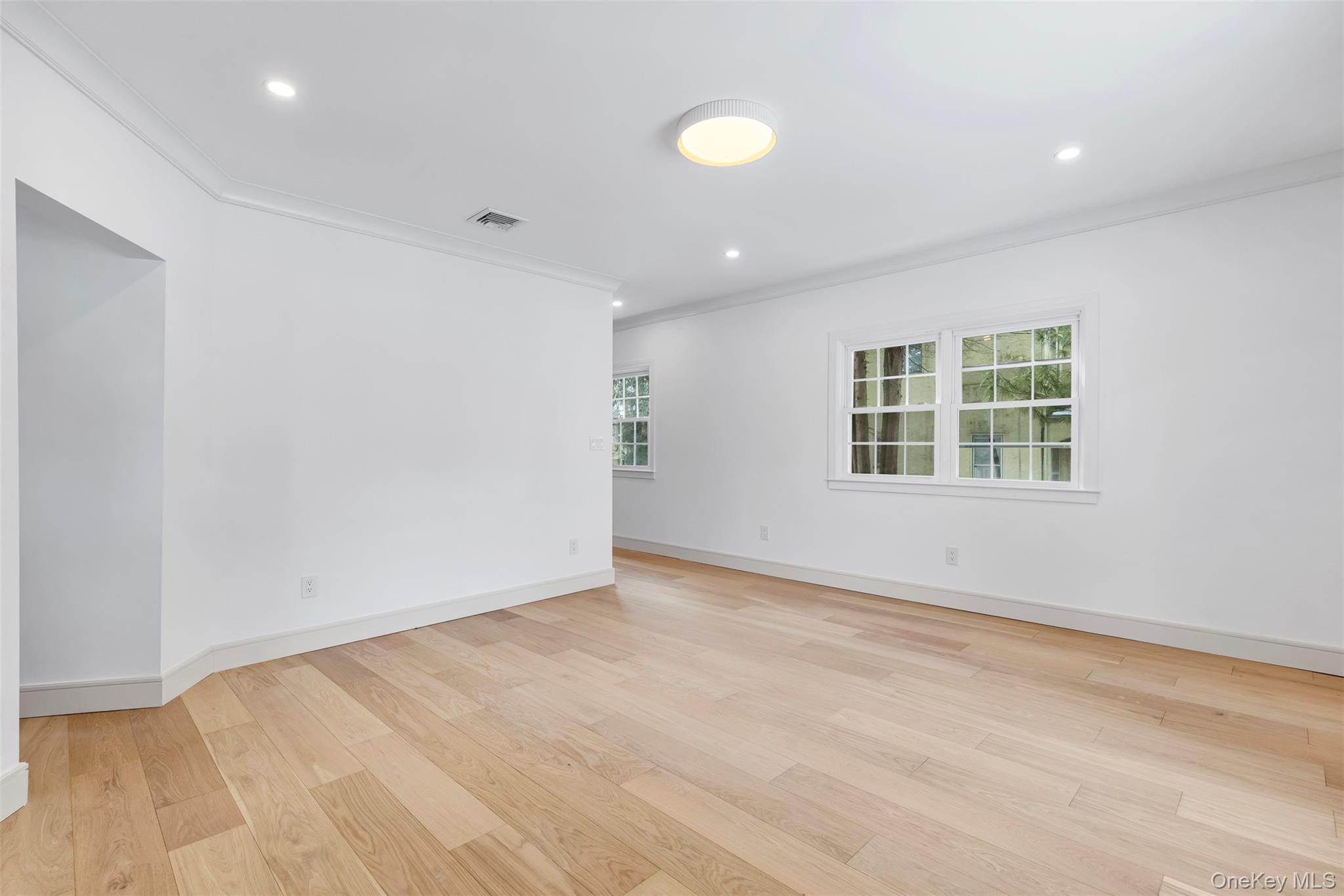 #12 photo, 118 Soundview Avenue, White Plains , NY 10606