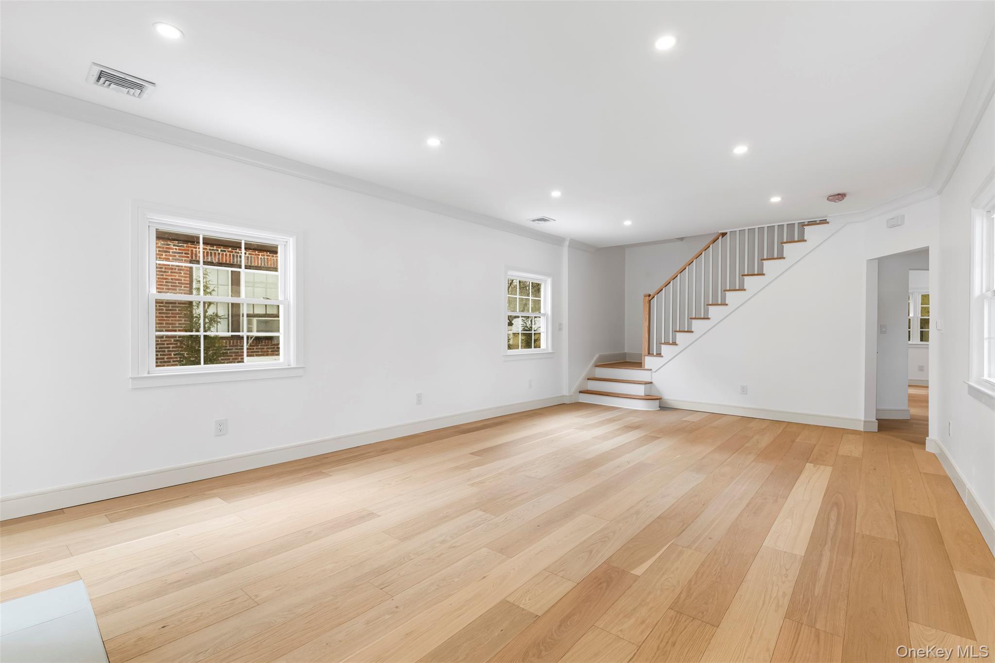 #20 photo, 118 Soundview Avenue, White Plains , NY 10606