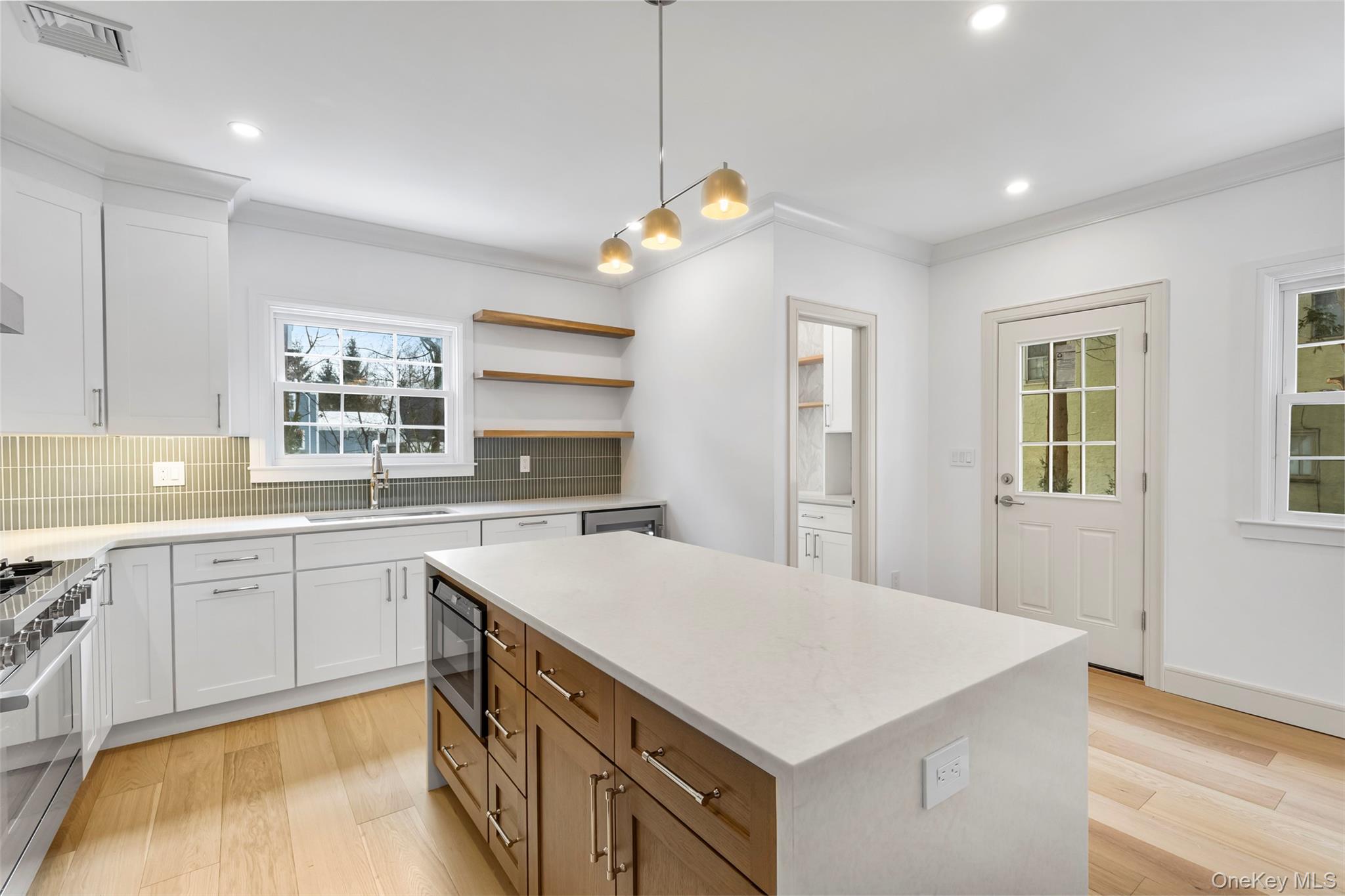 #5 photo, 118 Soundview Avenue, White Plains , NY 10606