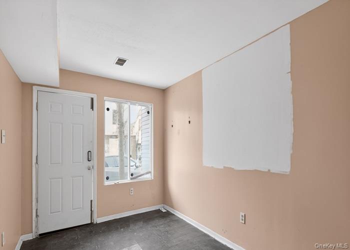 #2 photo, 623 ILYSSA Way, Staten Island , NY 10312