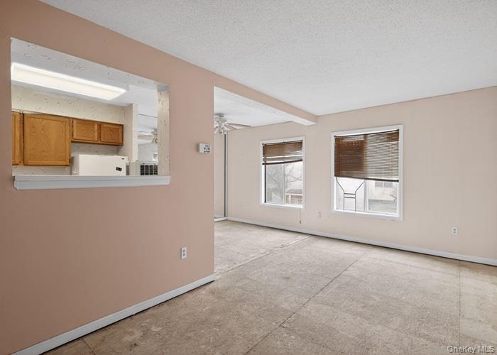 #5 photo, 623 ILYSSA Way, Staten Island , NY 10312