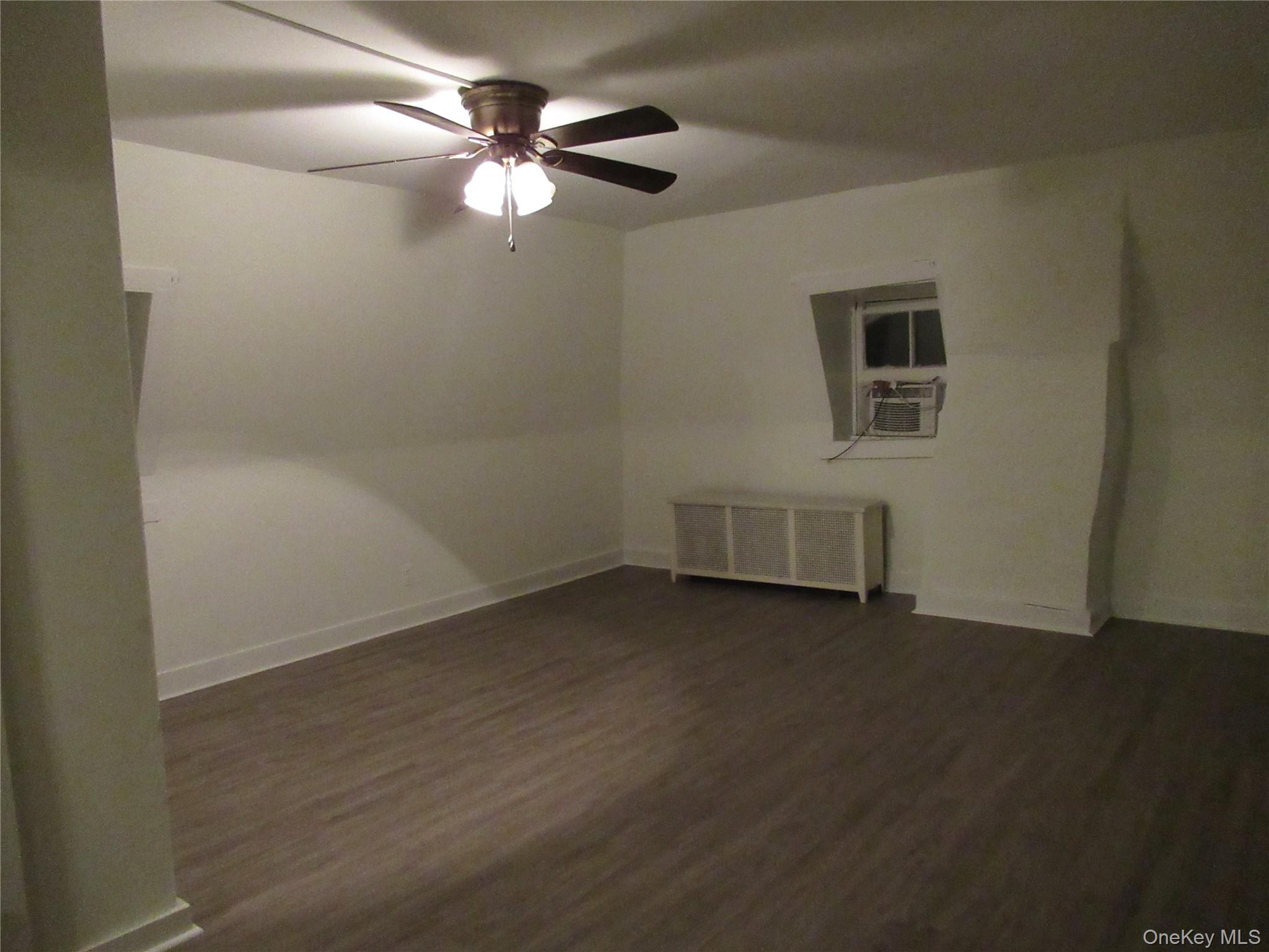 #4 photo, 26 Oakland Avenue, Warwick , NY 10990