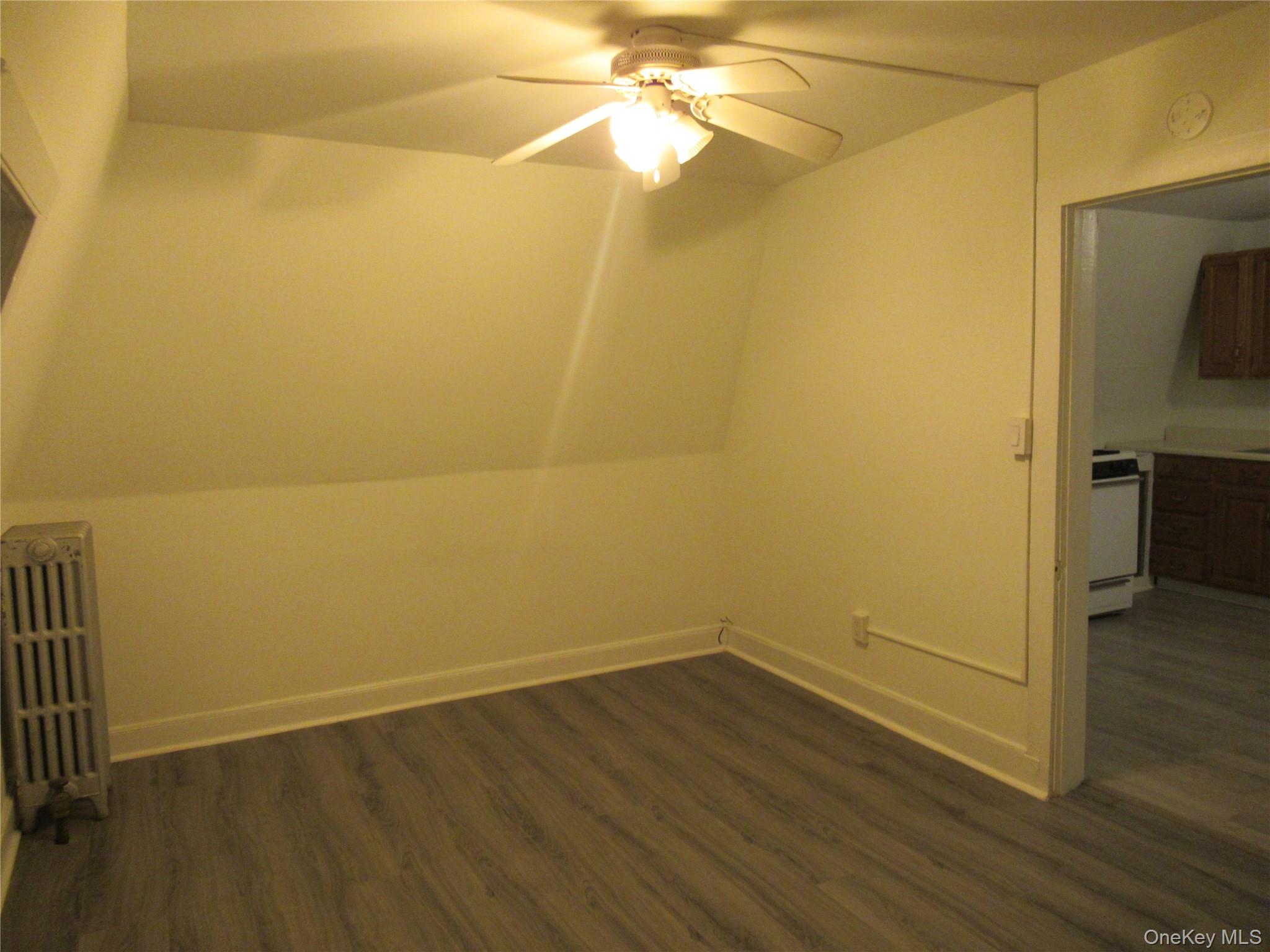 #6 photo, 26 Oakland Avenue, Warwick , NY 10990