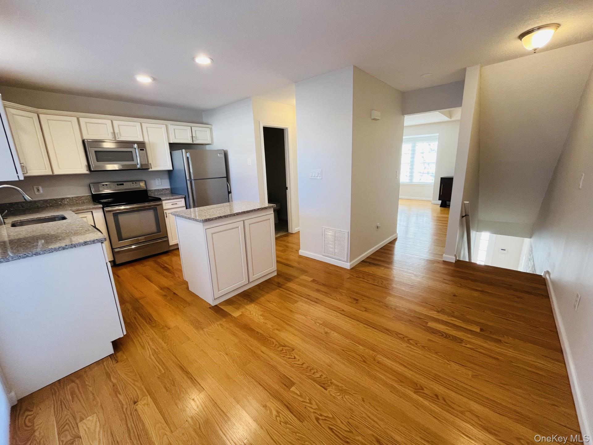 #9 photo, 126 Elmcrest Drive, Fishkill , NY 12524