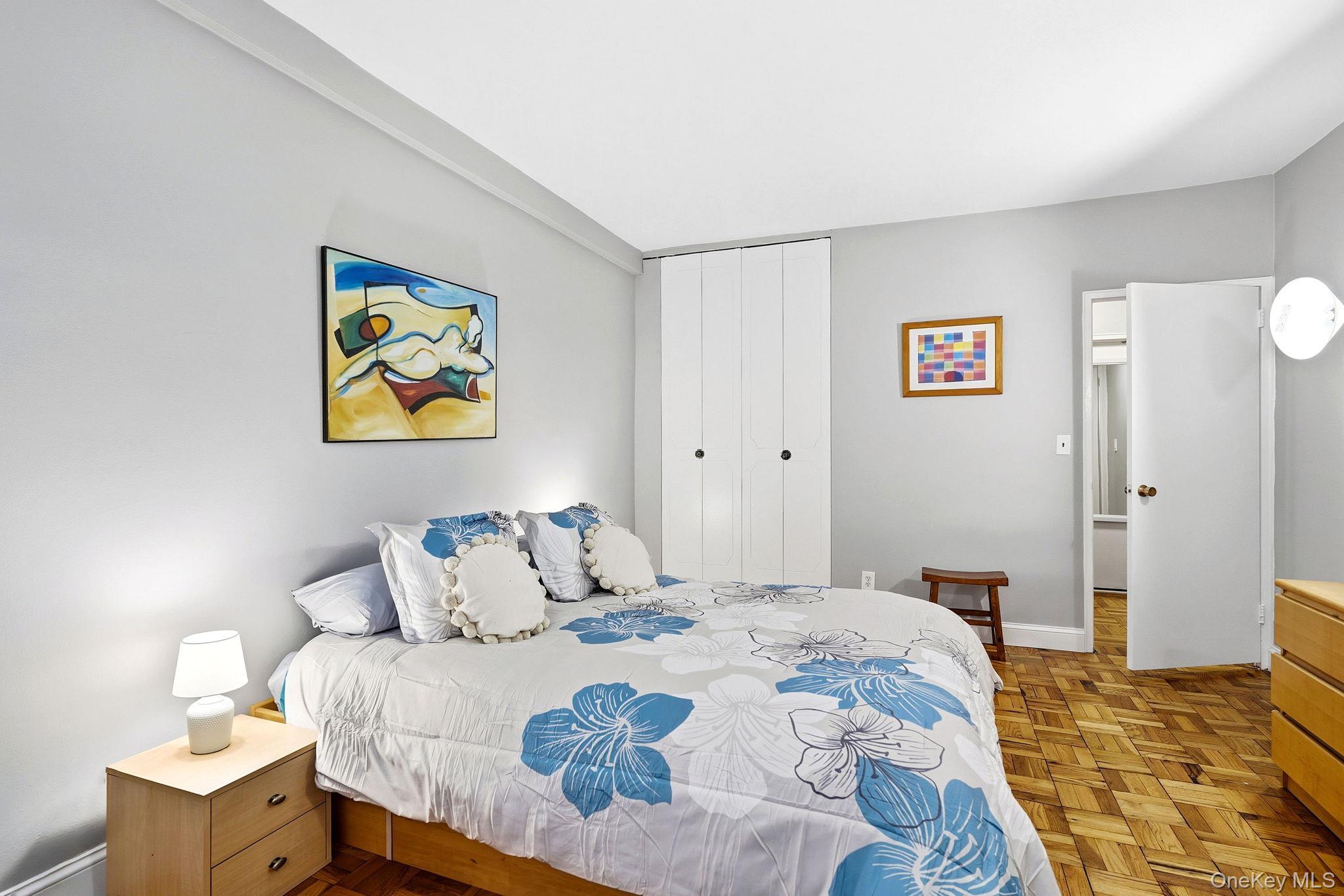 #9 photo, 10 Lake Street, White Plains , NY 10603